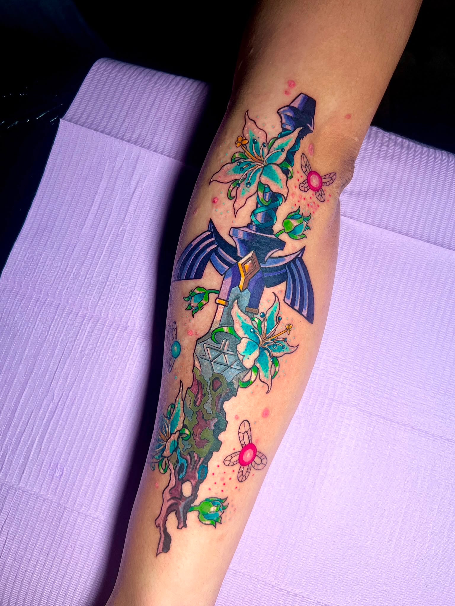 Tattoo by @aguaviva.tattoos — new_school, watercolor