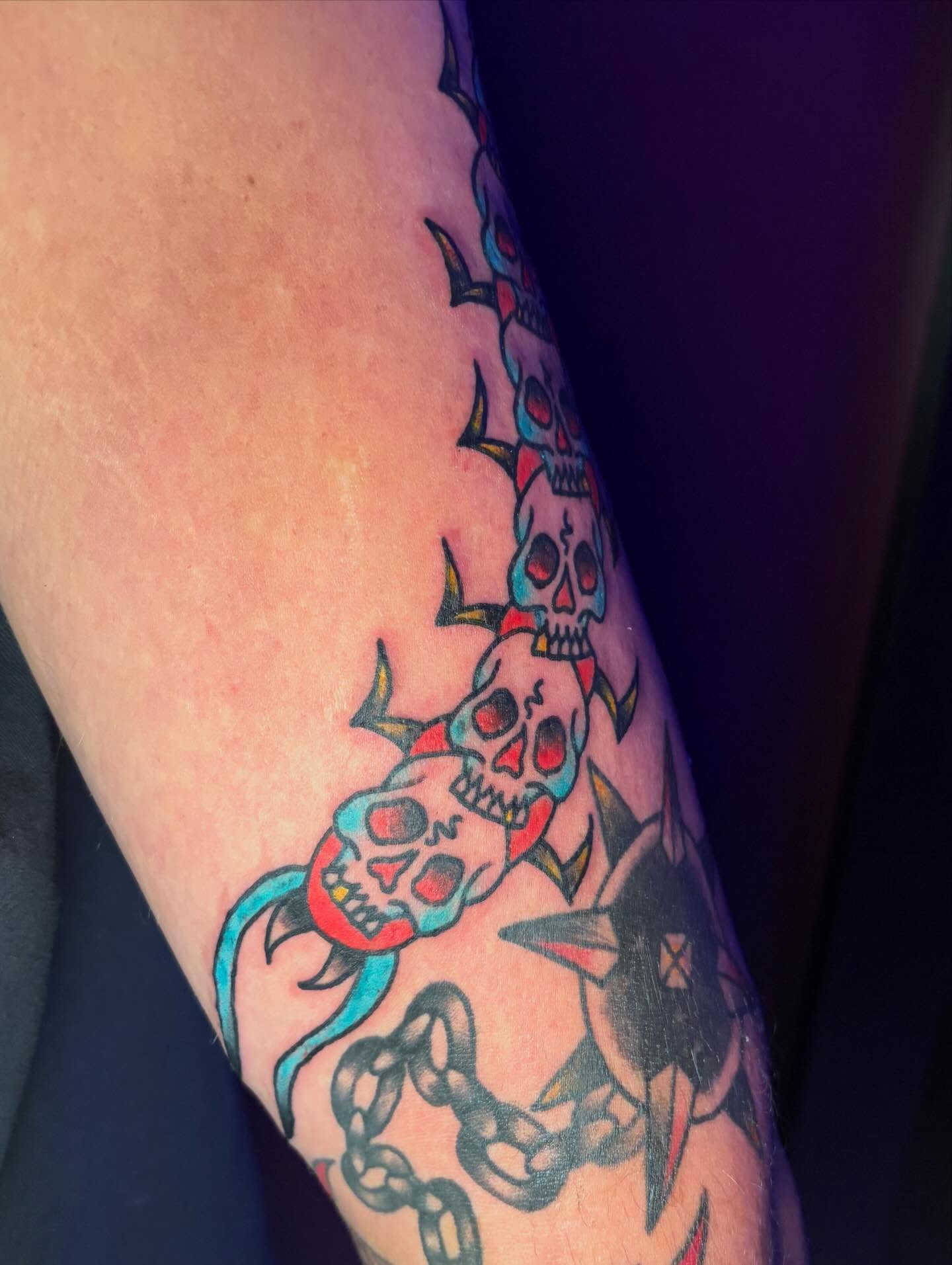 Tattoo by @mikescarpatitattoo — american_traditional