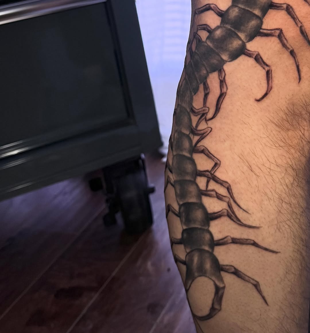 Tattoo by @reytatu — realism, black_and_grey