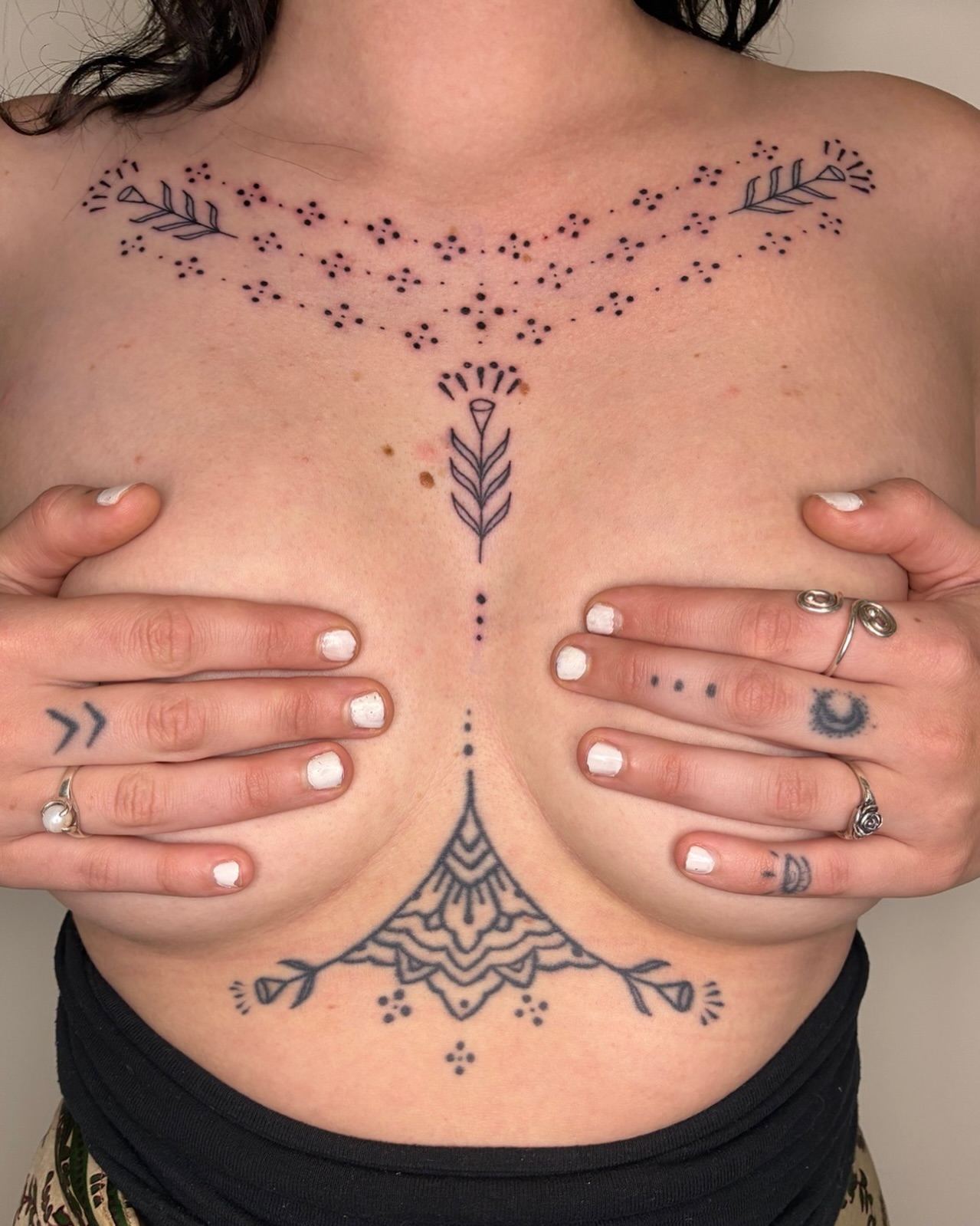 Tattoo by @daverodrigueztattoos — dotwork, geometric