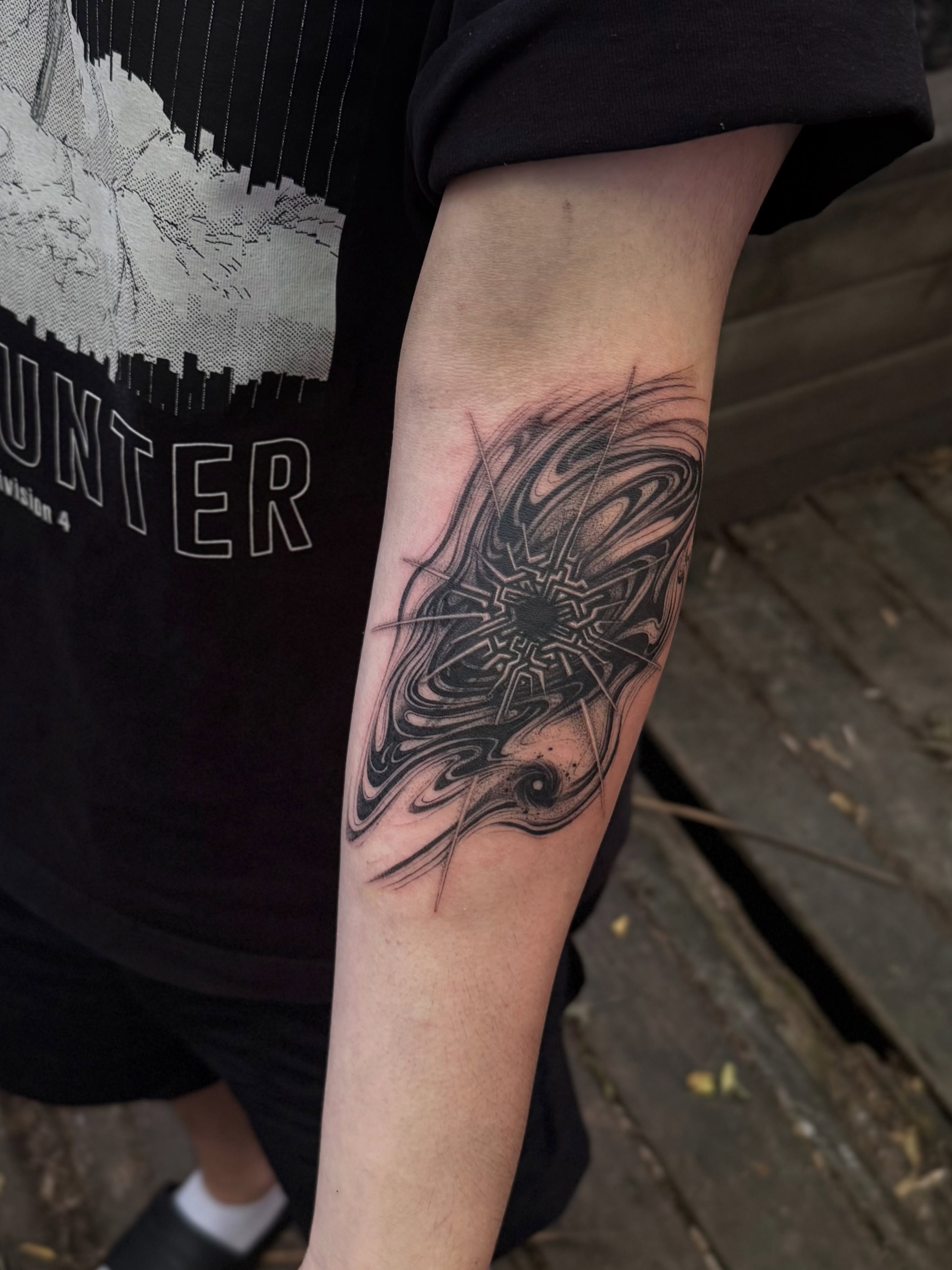 Geometric pattern geometric tattoo on the forearm by Vold