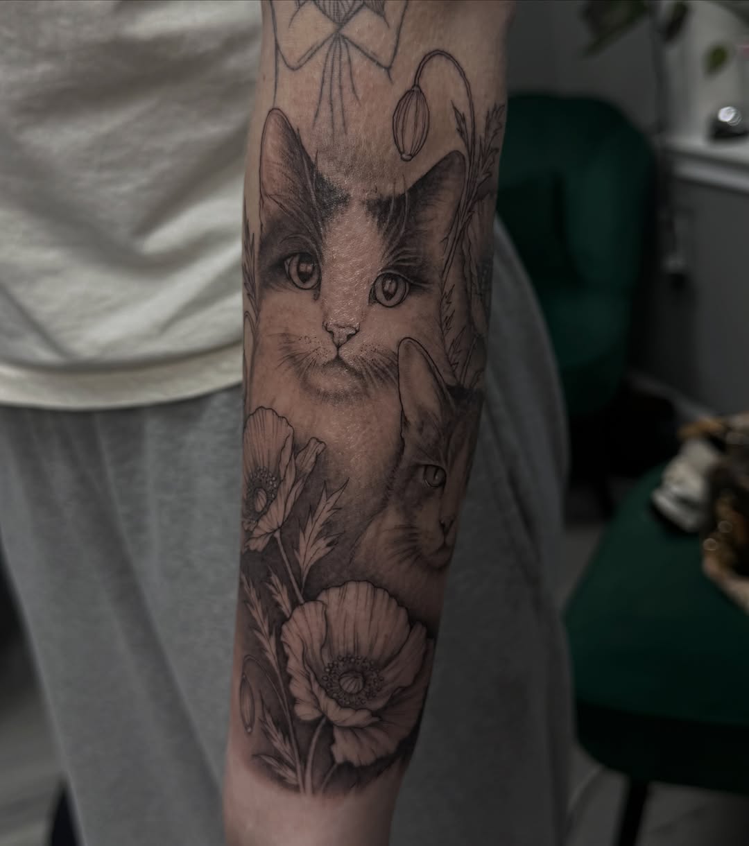 Tattoo by @modinerostattoos — realism, black_and_grey