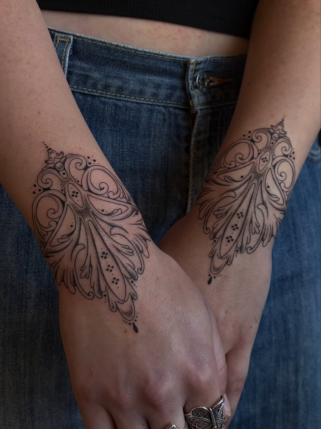 Tattoo by @emeraldbeetattoo โ ornamental, fine_line