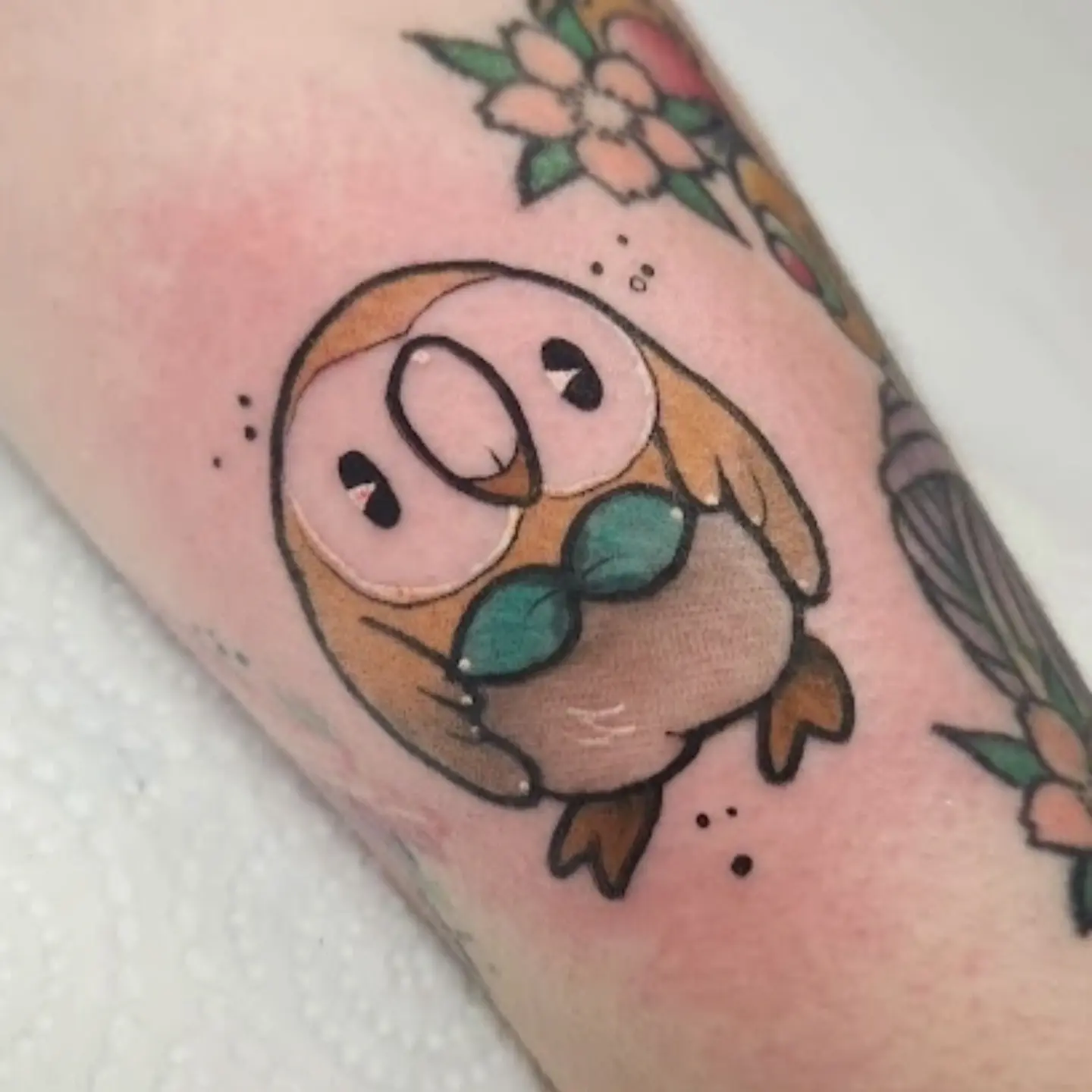Tattoo by @sashawren_tattoos — dotwork