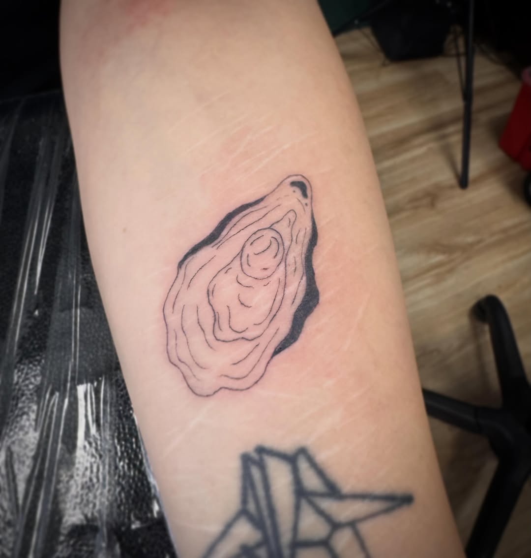 Tattoo by @savageshenise β fine_line