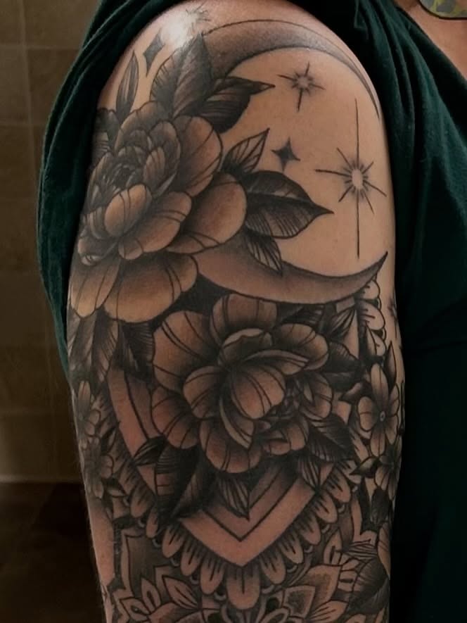 Tattoo by @beccadoodletattoos — black_and_grey, ornamental