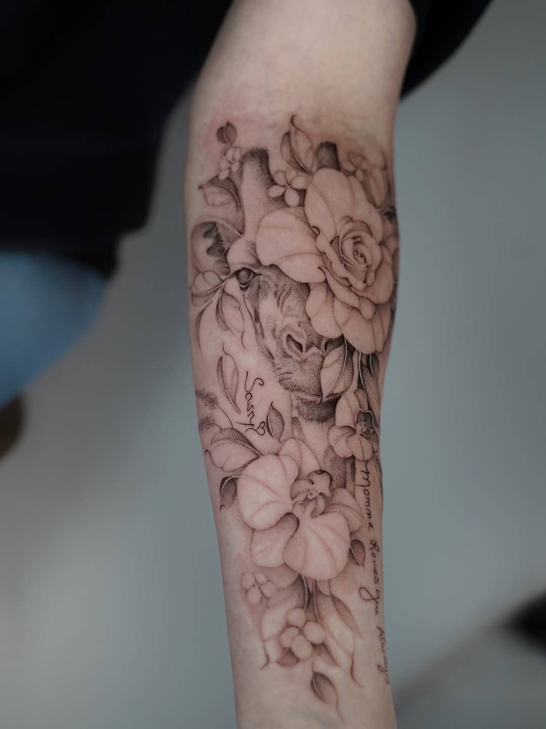 Tattoo by @belfernandezink — black_and_grey, realism