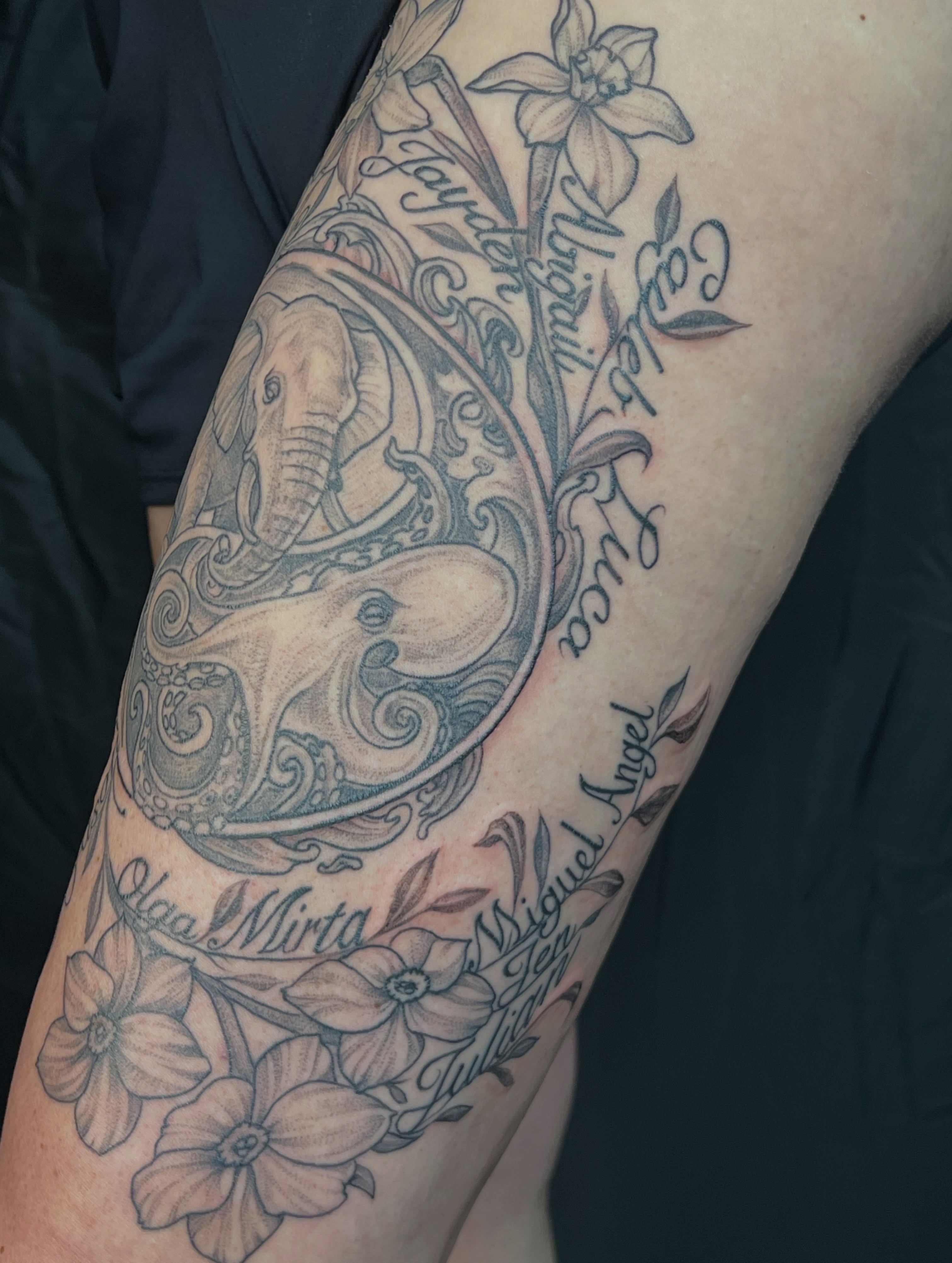 Tattoo by @mrsimontattoo — black_and_grey, ornamental