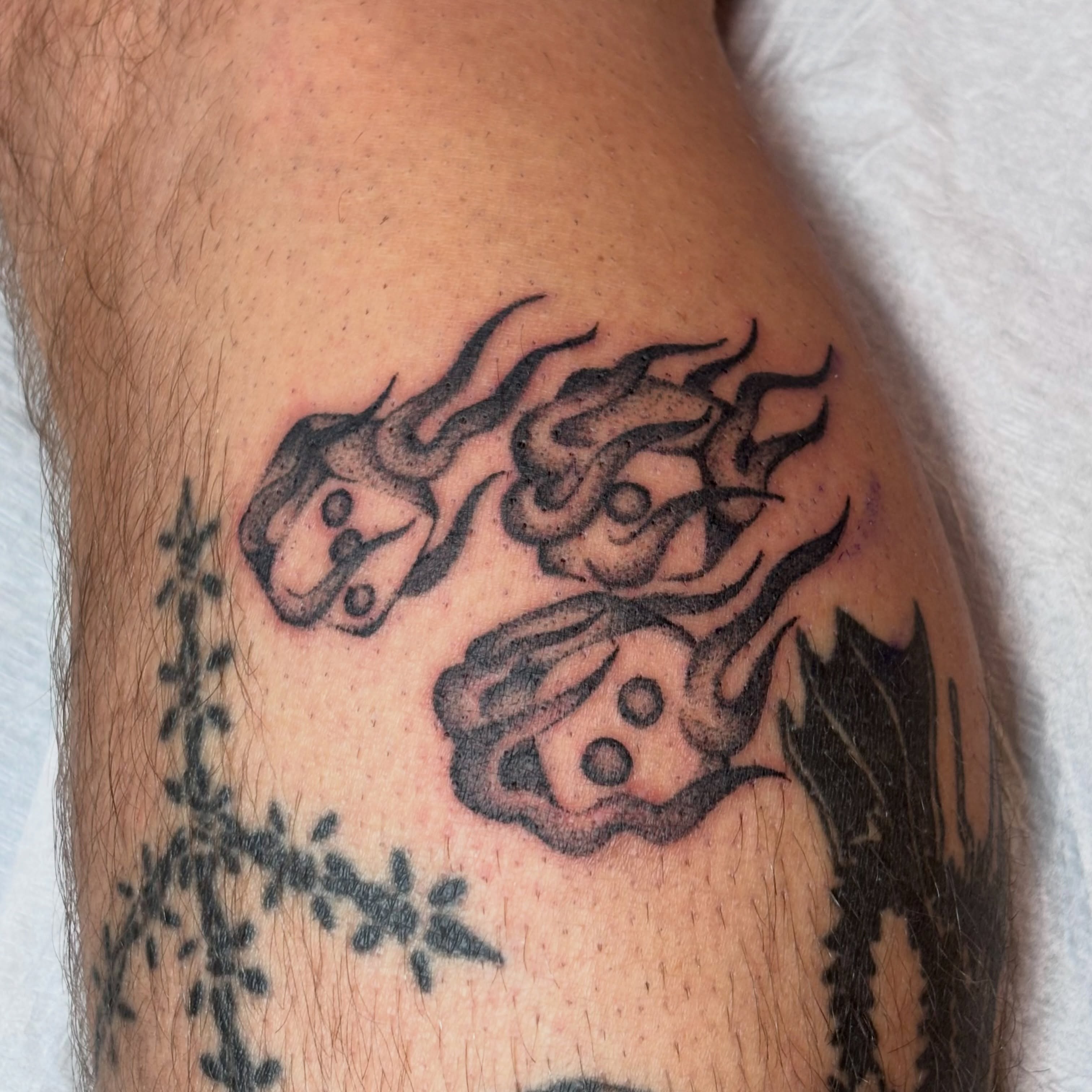 Tattoo by @lone_duck — black_and_grey