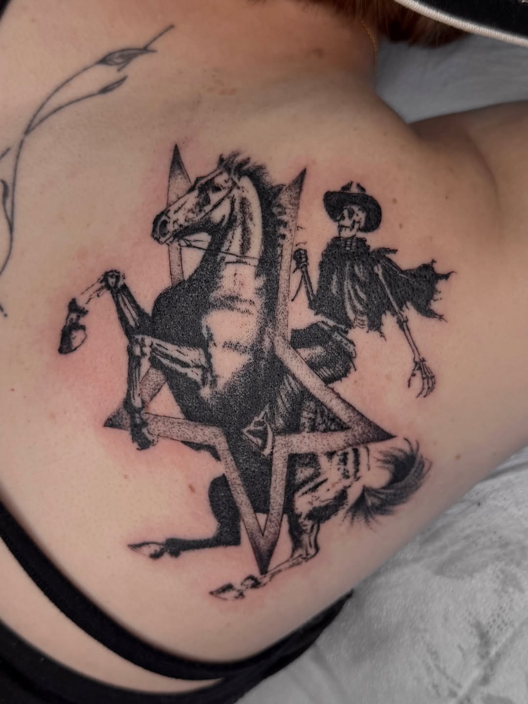 Tattoo by @avaniloutattoo — blackwork, dark_realism