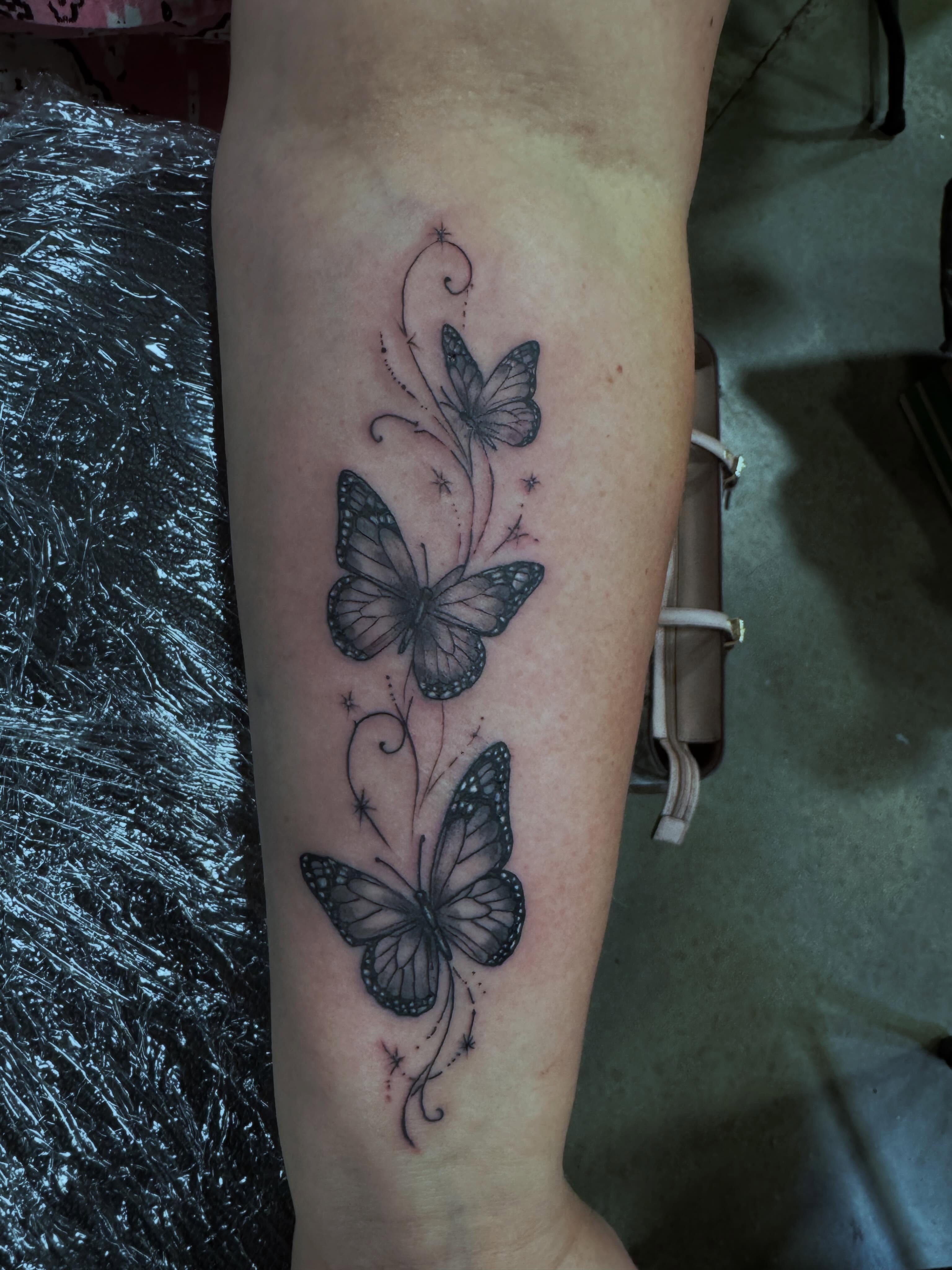 Tattoo by @tattoos_byoso β black_and_grey