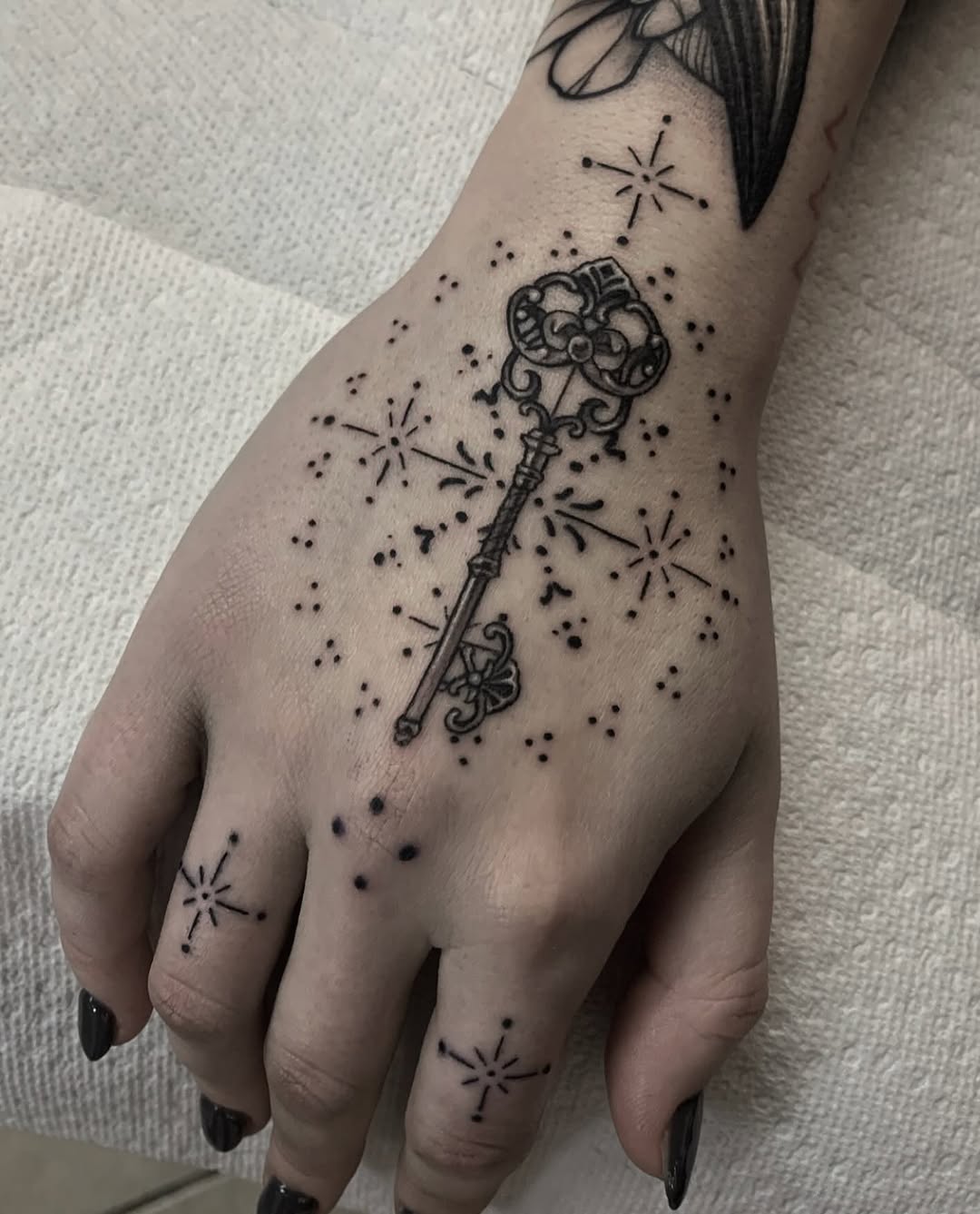 Tattoo by @javierrivera_tattoos — fine_line, dotwork