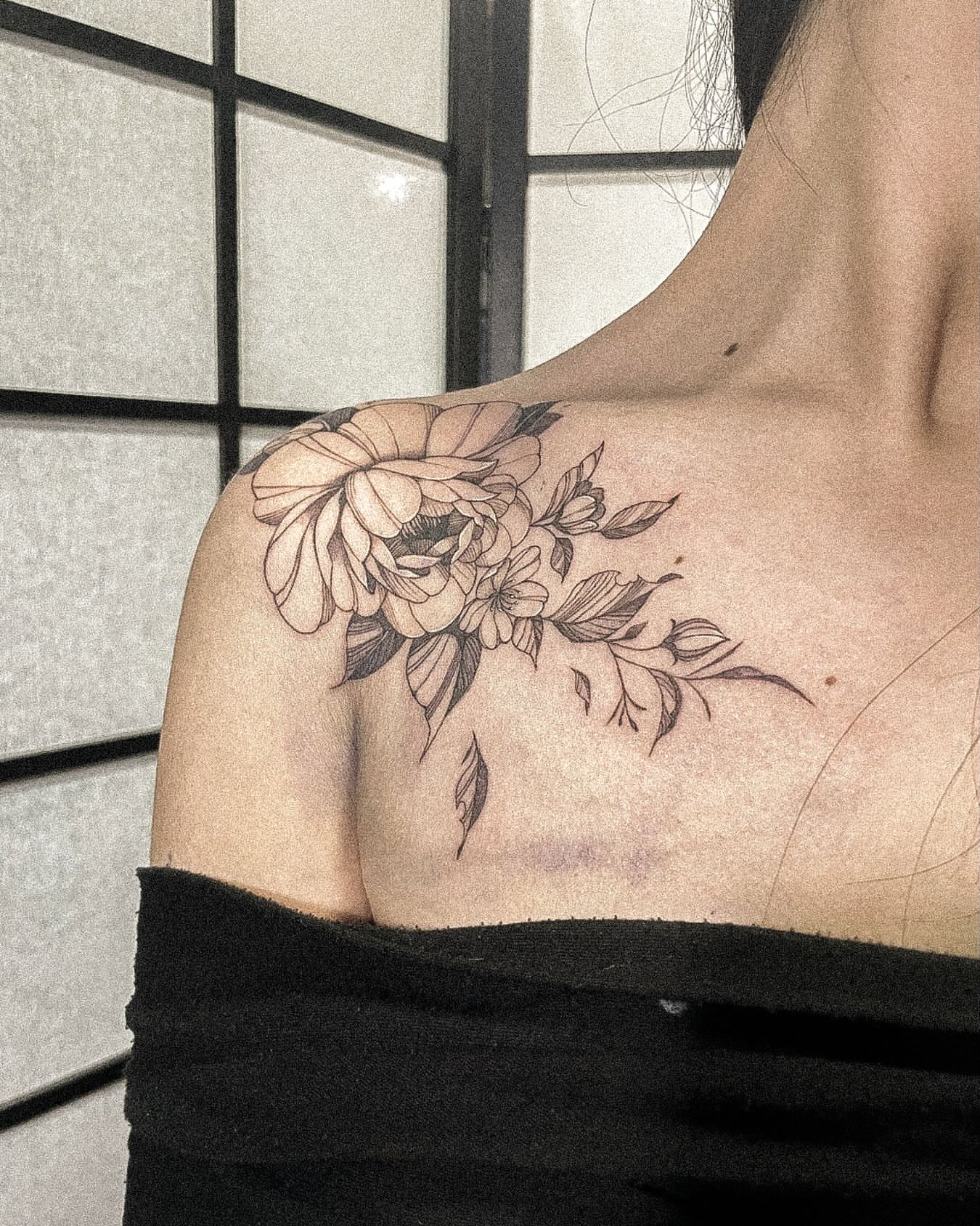 Tattoo by @meongtatt — black_and_grey