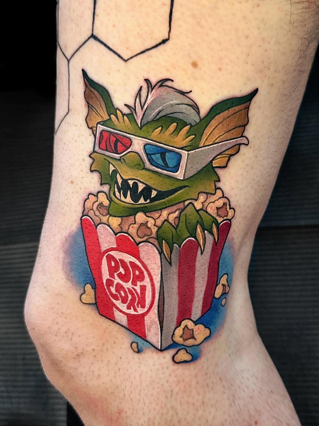 Tattoo by @mama.stiflera — new_school