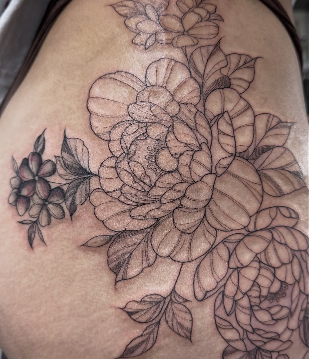 Tattoo by @modinerostattoos — fine_line, black_and_grey
