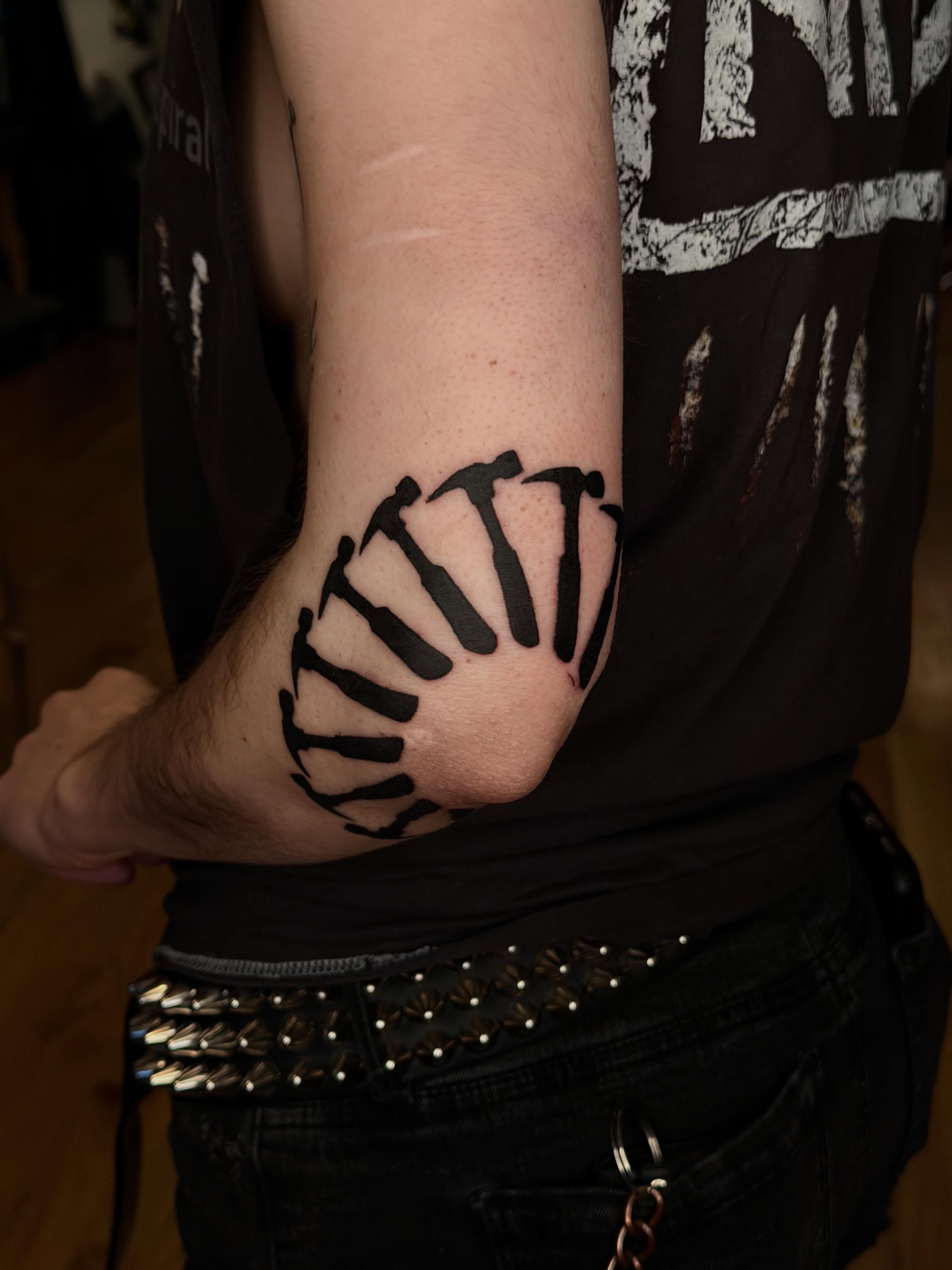 Tattoo by @isthepainok — blackwork