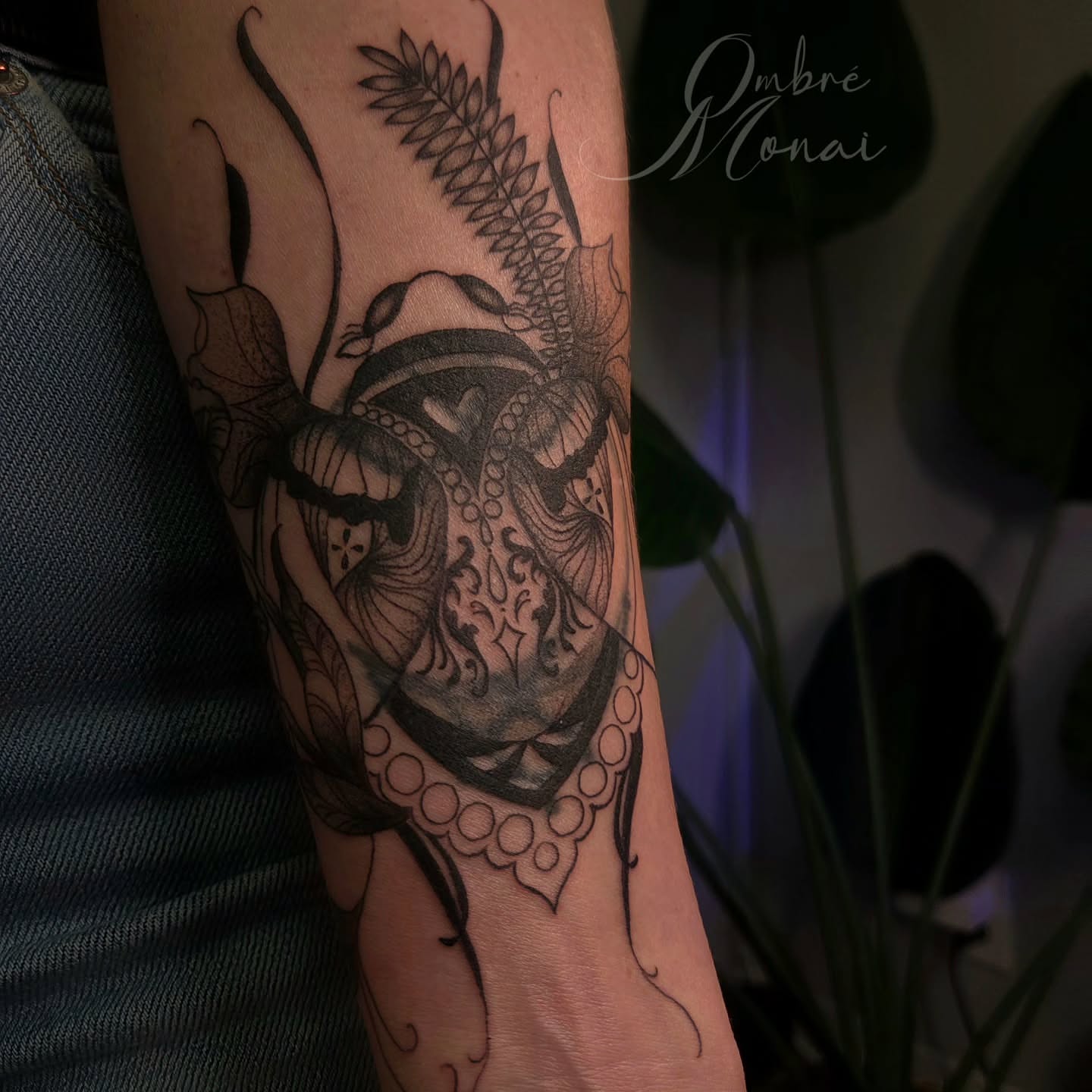 Tattoo by @ombre.monai — black_and_grey