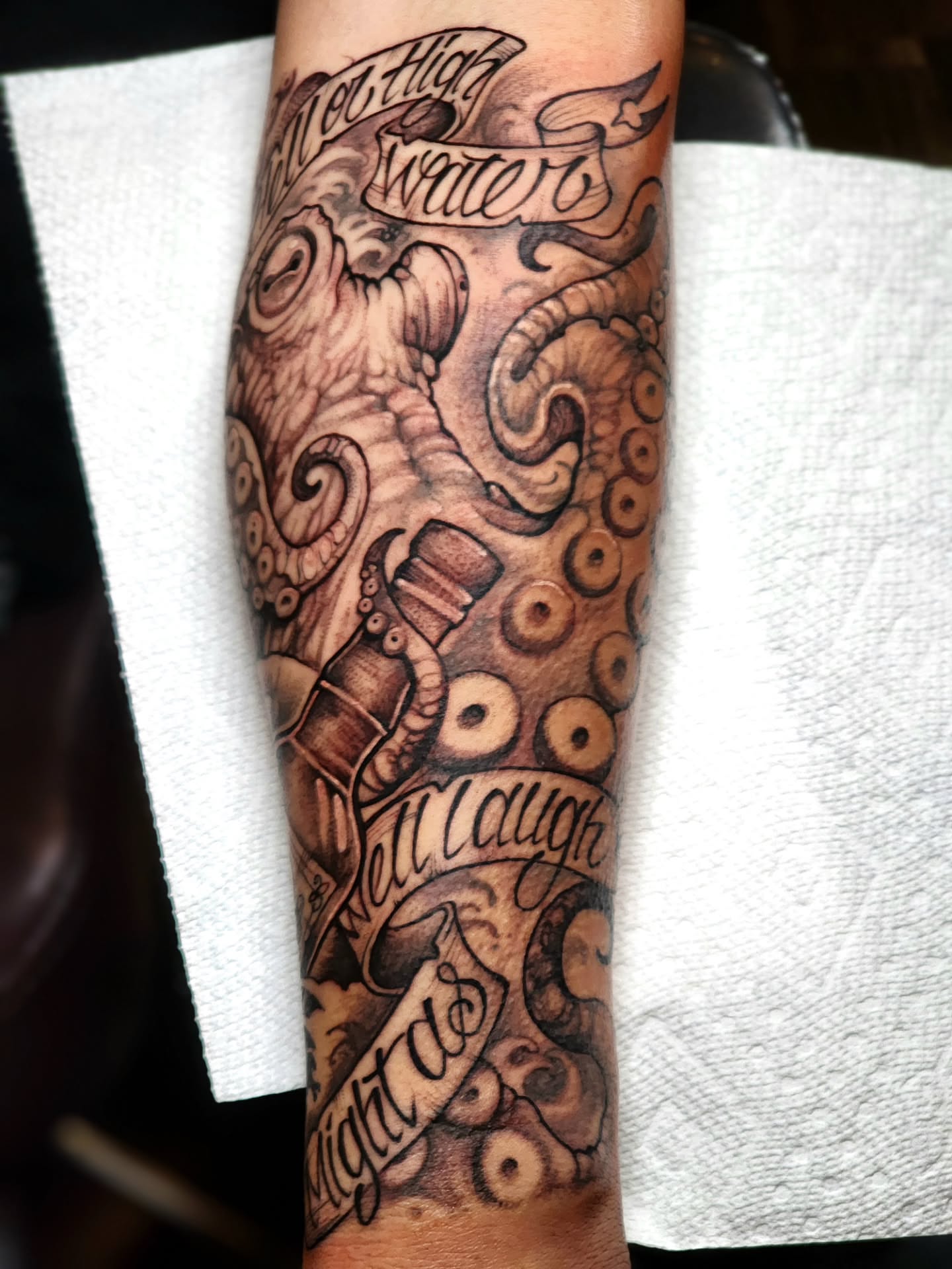 Tattoo by @401tattoo — black_and_grey, geometric