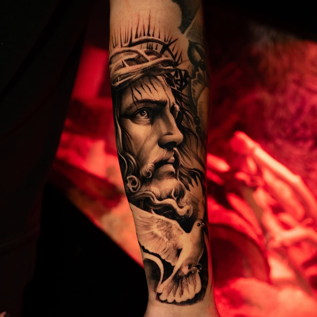 Realism tattoo on the forearm by Apolo
