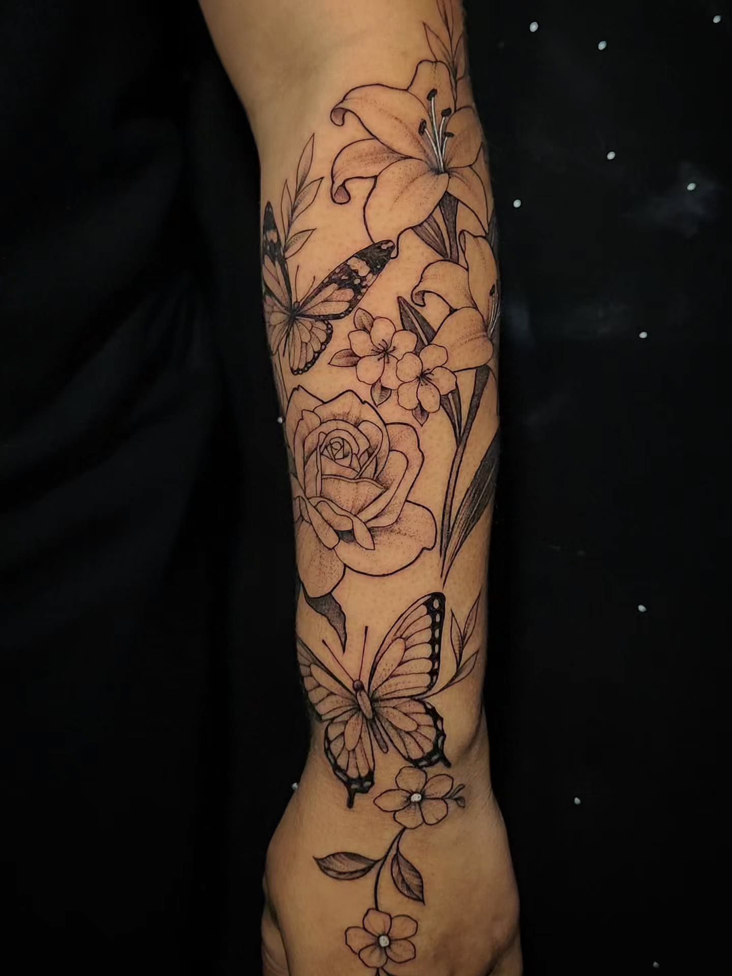 Tattoo by @dycotattoo — black_and_grey