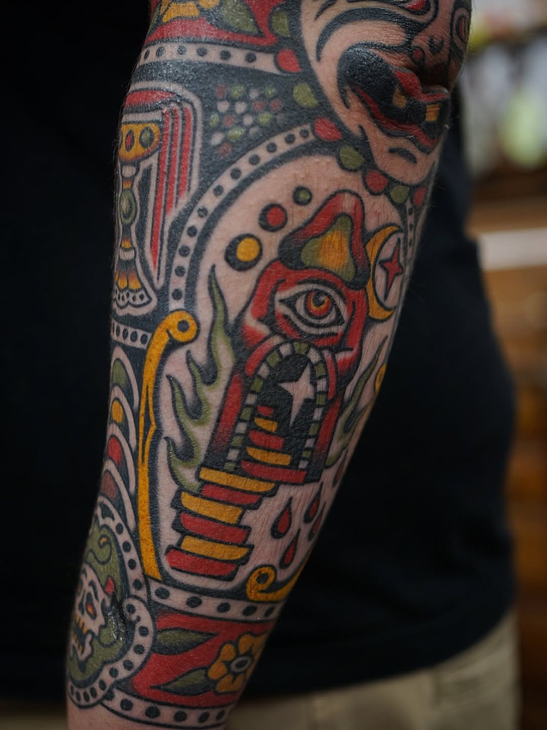 Tattoo by @jonnybearhands — american_traditional, neo_traditional