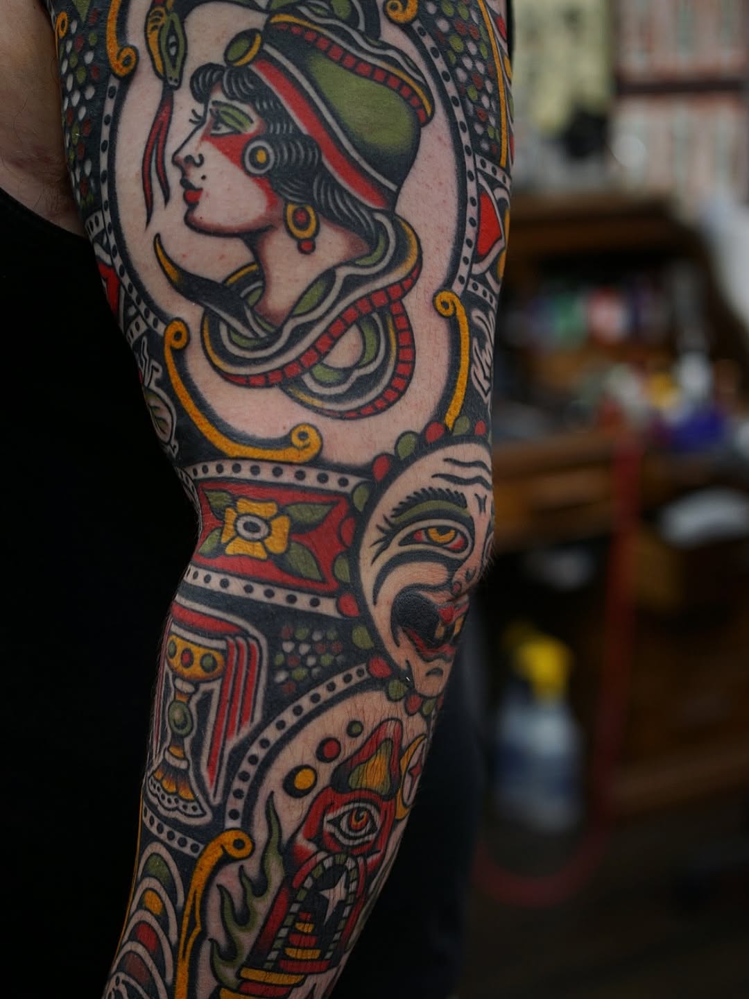 Tattoo by @jonnybearhands — american_traditional, neo_traditional