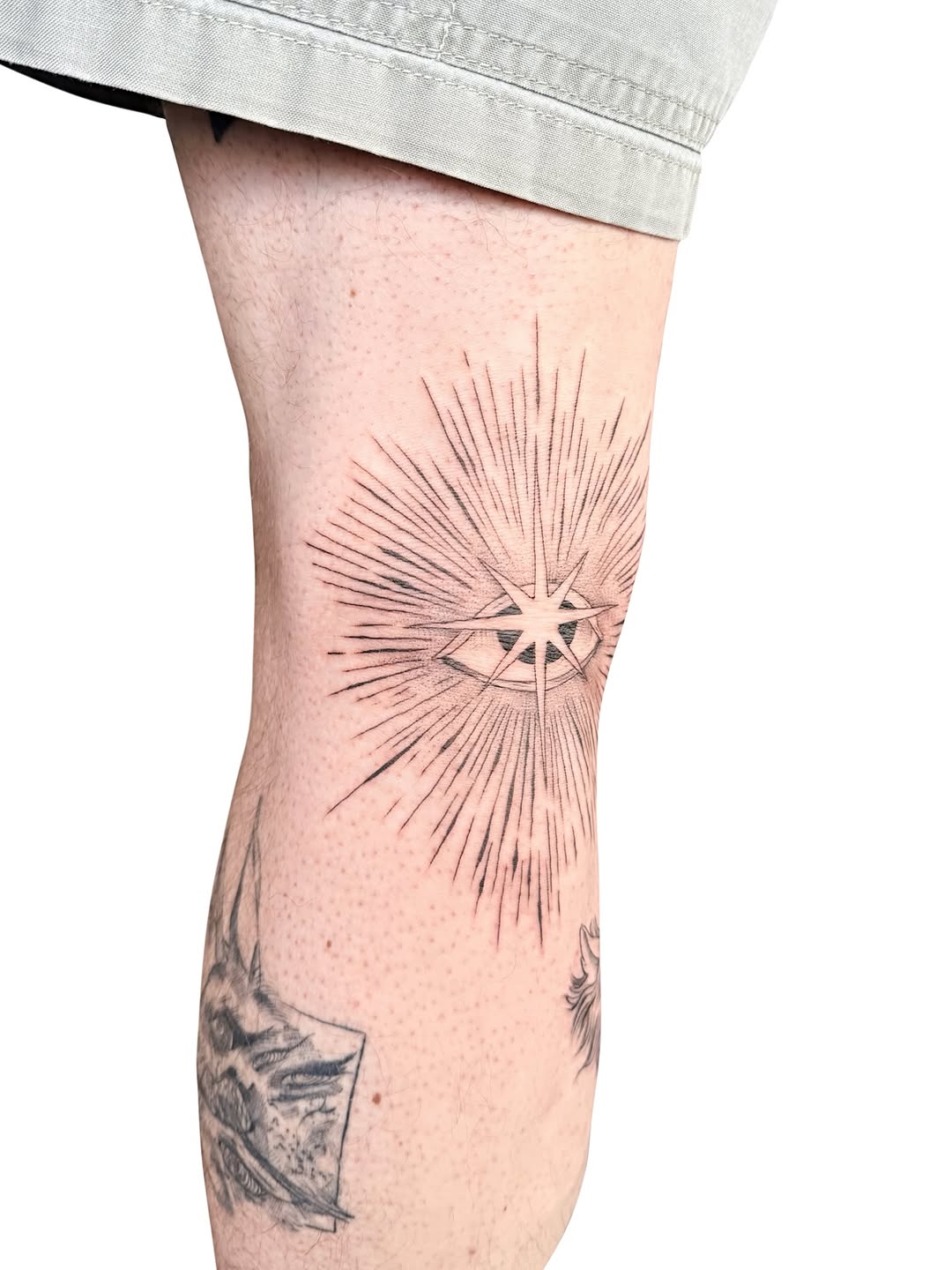 Tattoo by @fionnatattoo — fine_line, geometric