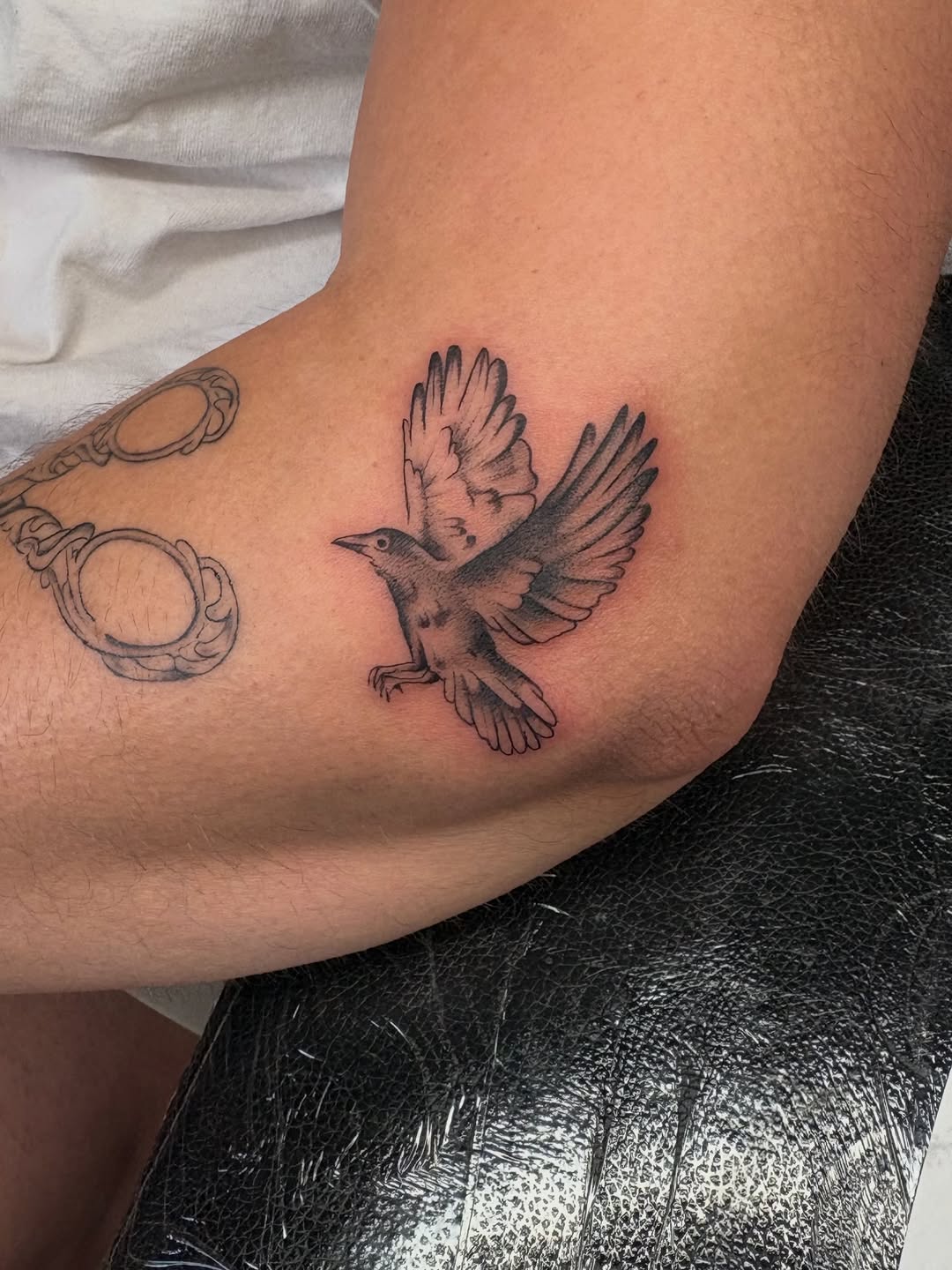Tattoo by @emeraldbeetattoo โ fine_line, black_and_grey