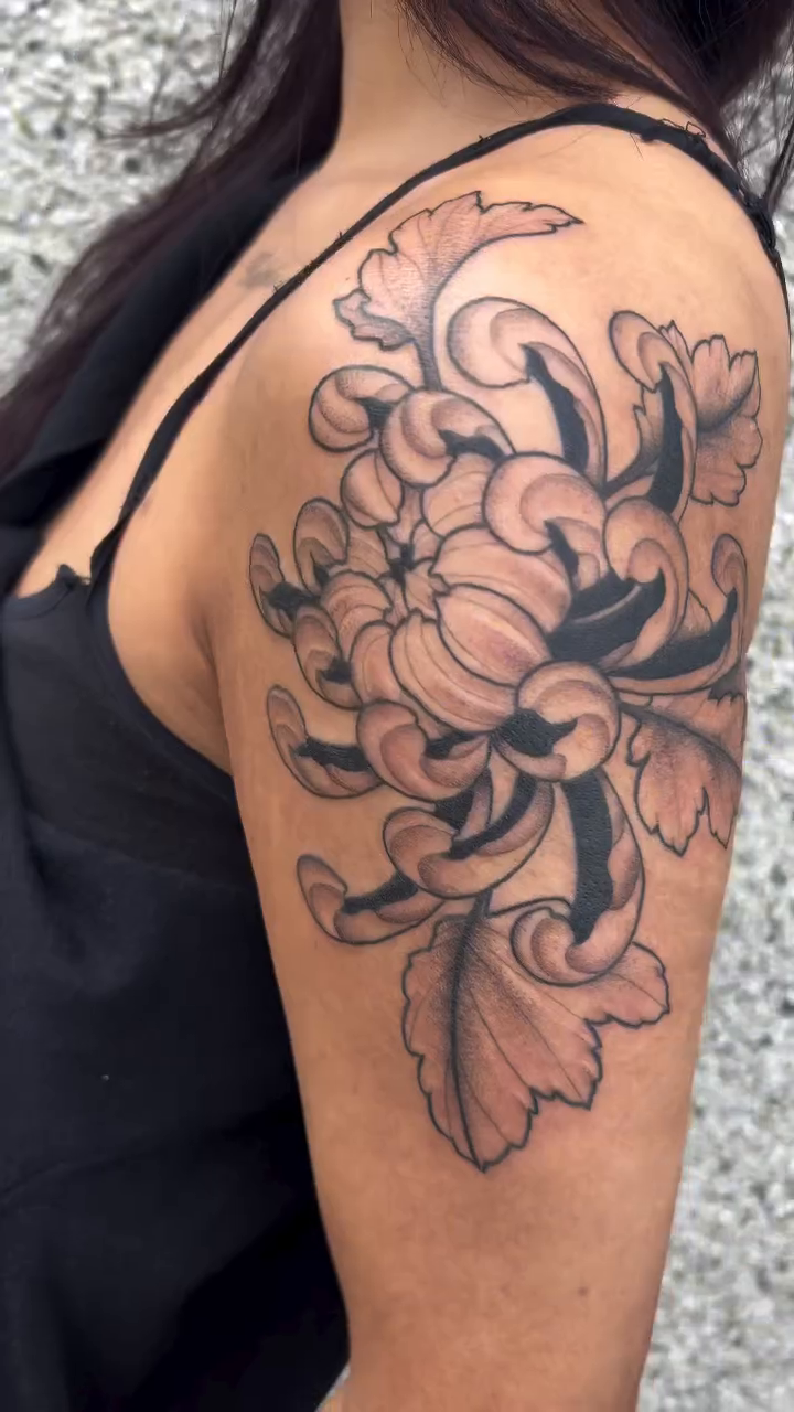 Tattoo by @allisoninkstattoo — japanese_irezumi, black_and_grey