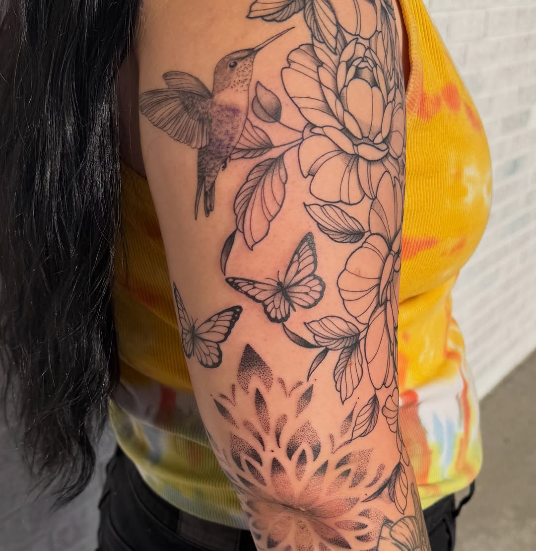 Tattoo by @spookyboo_tattoos — fine_line, dotwork