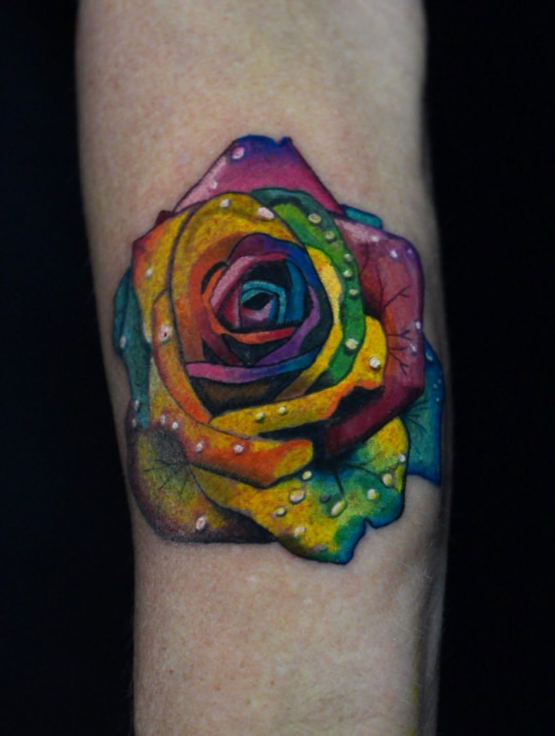 Tattoo by @rayvin_tattoos — realism, watercolor