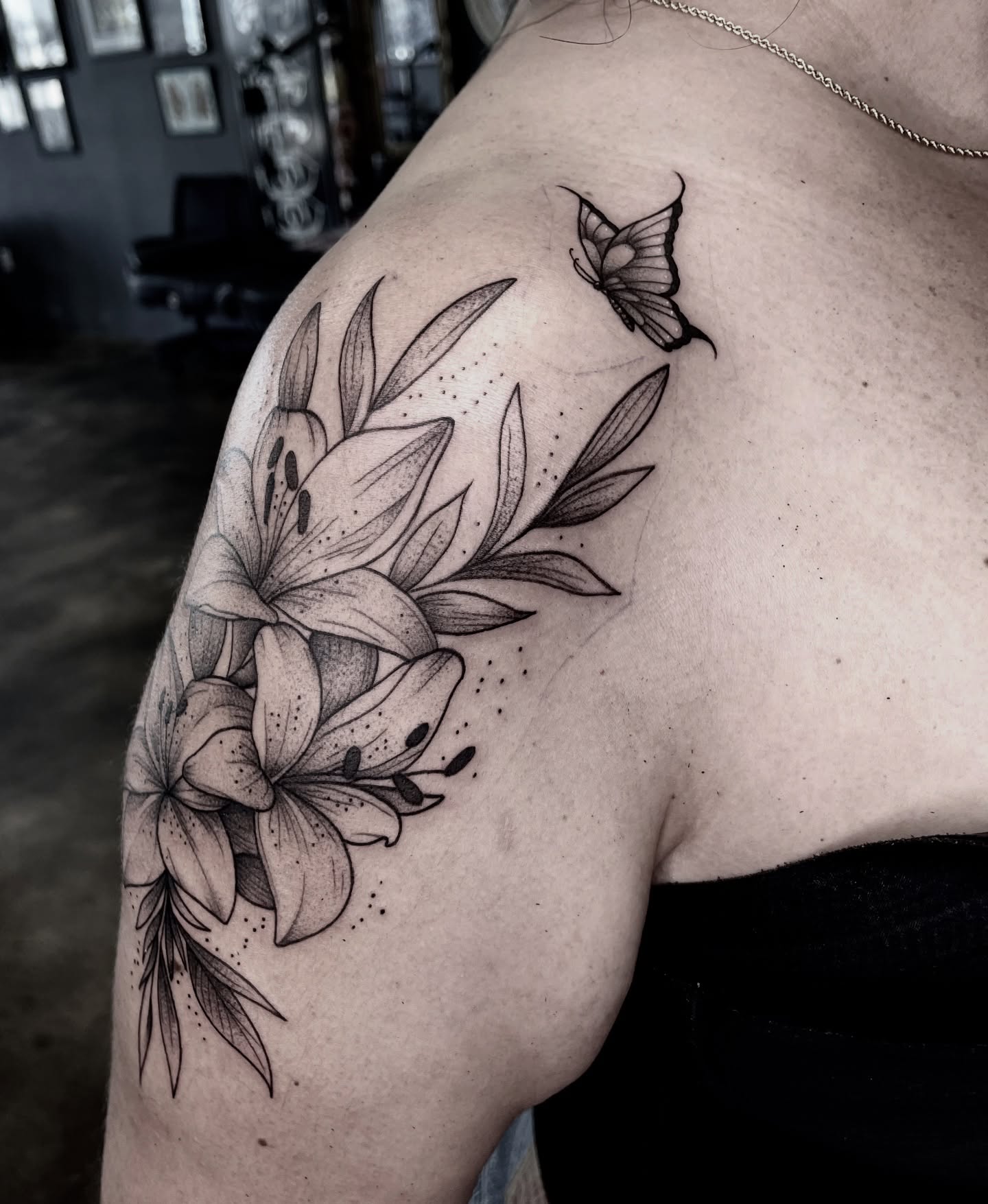 Tattoo by @sillylittleduck — dotwork, black_and_grey