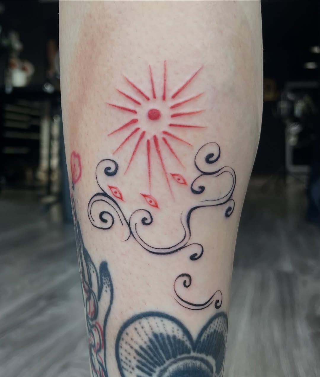 Tattoo by @hhhtattoo__ — geometric
