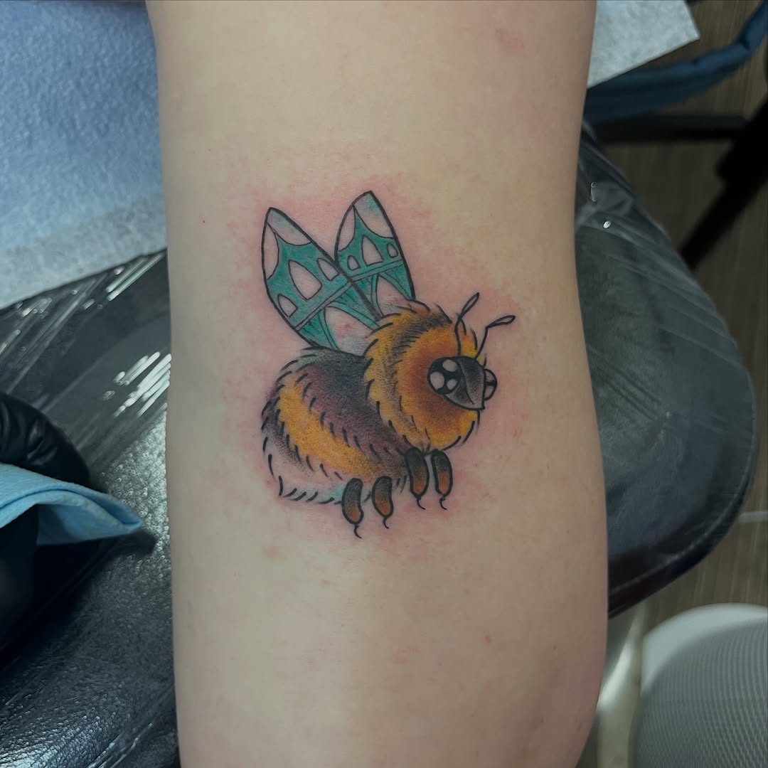 Tattoo by @laceybtattoos — new_school