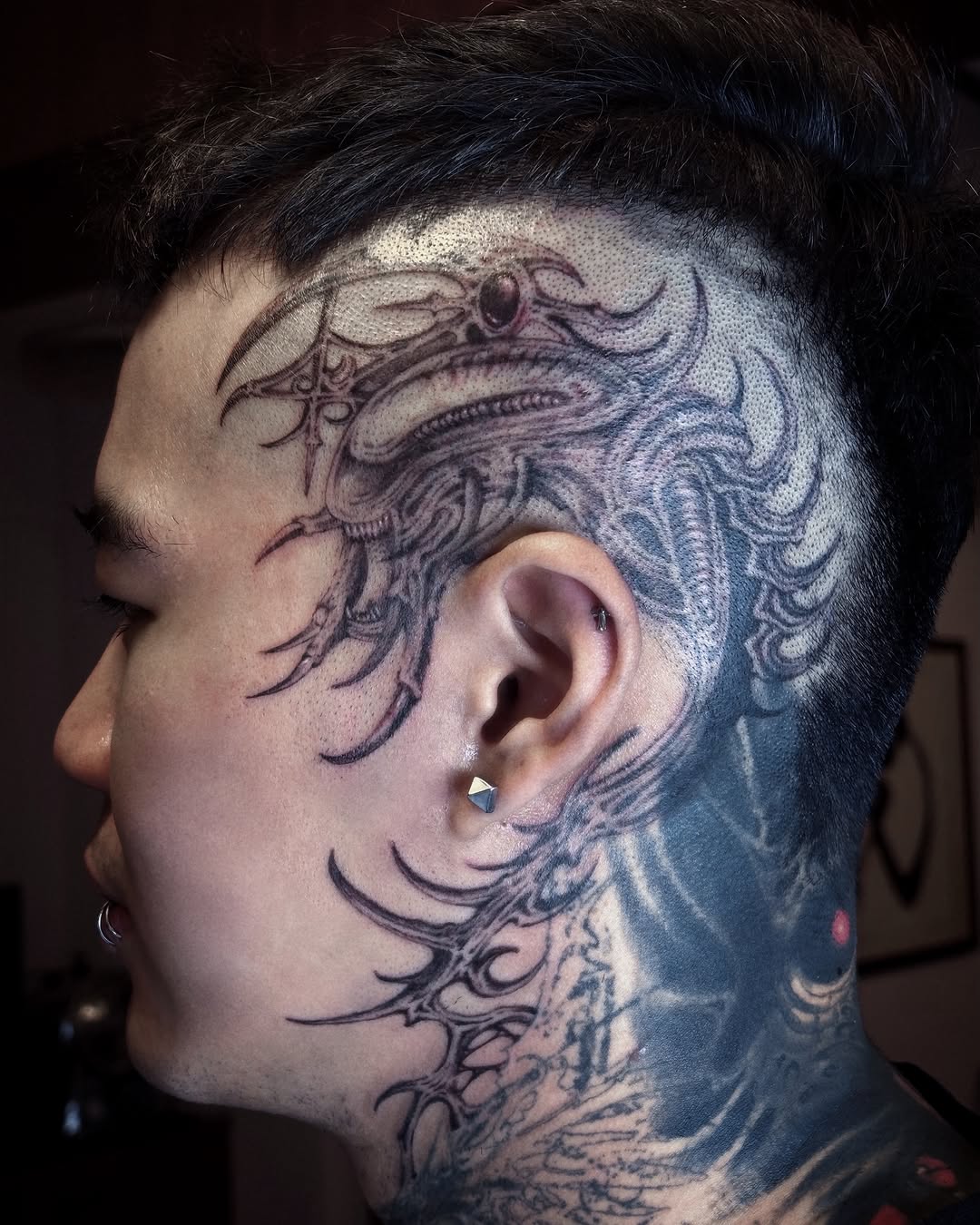 Tattoo by @leexitt — black_and_grey