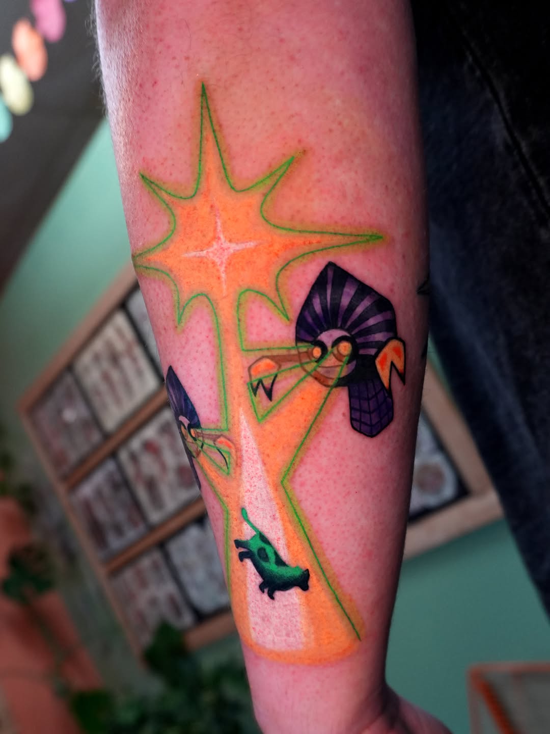 Tattoo by @someonesweirdsister โ new_school