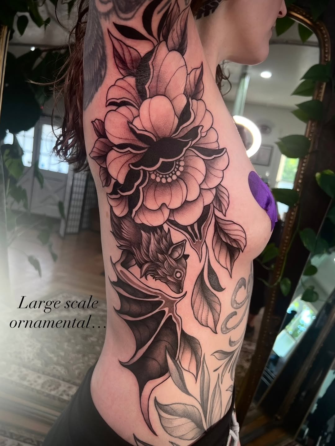 Tattoo by @miaesperanzatattoo โ black_and_grey, ornamental