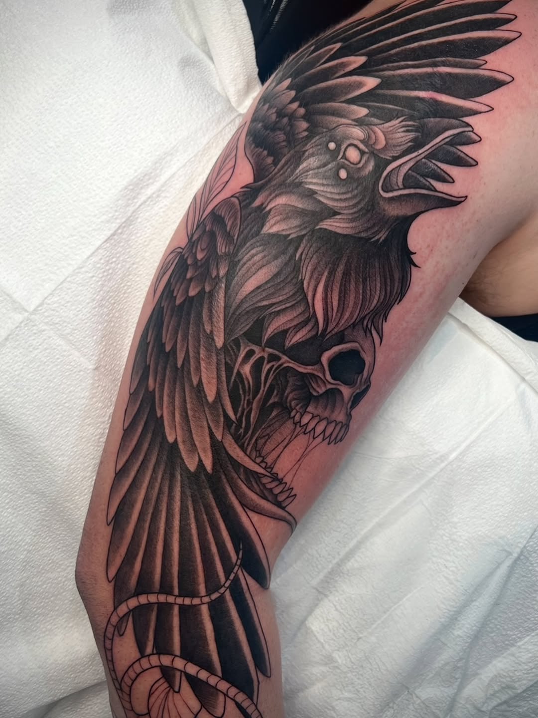 Tattoo by @miaesperanzatattoo โ black_and_grey, realism