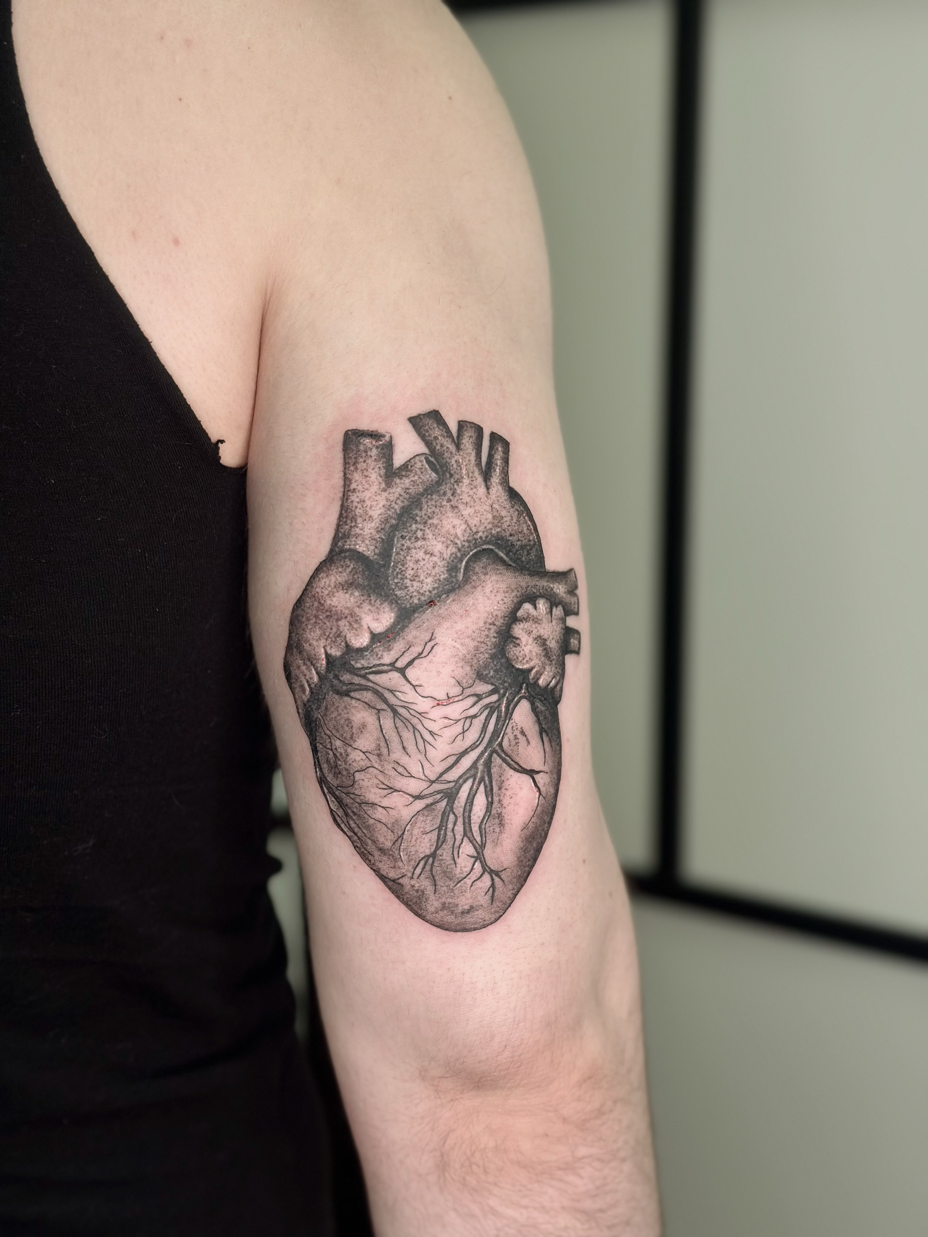 Tattoo by @kennartattoo — dotwork, realism