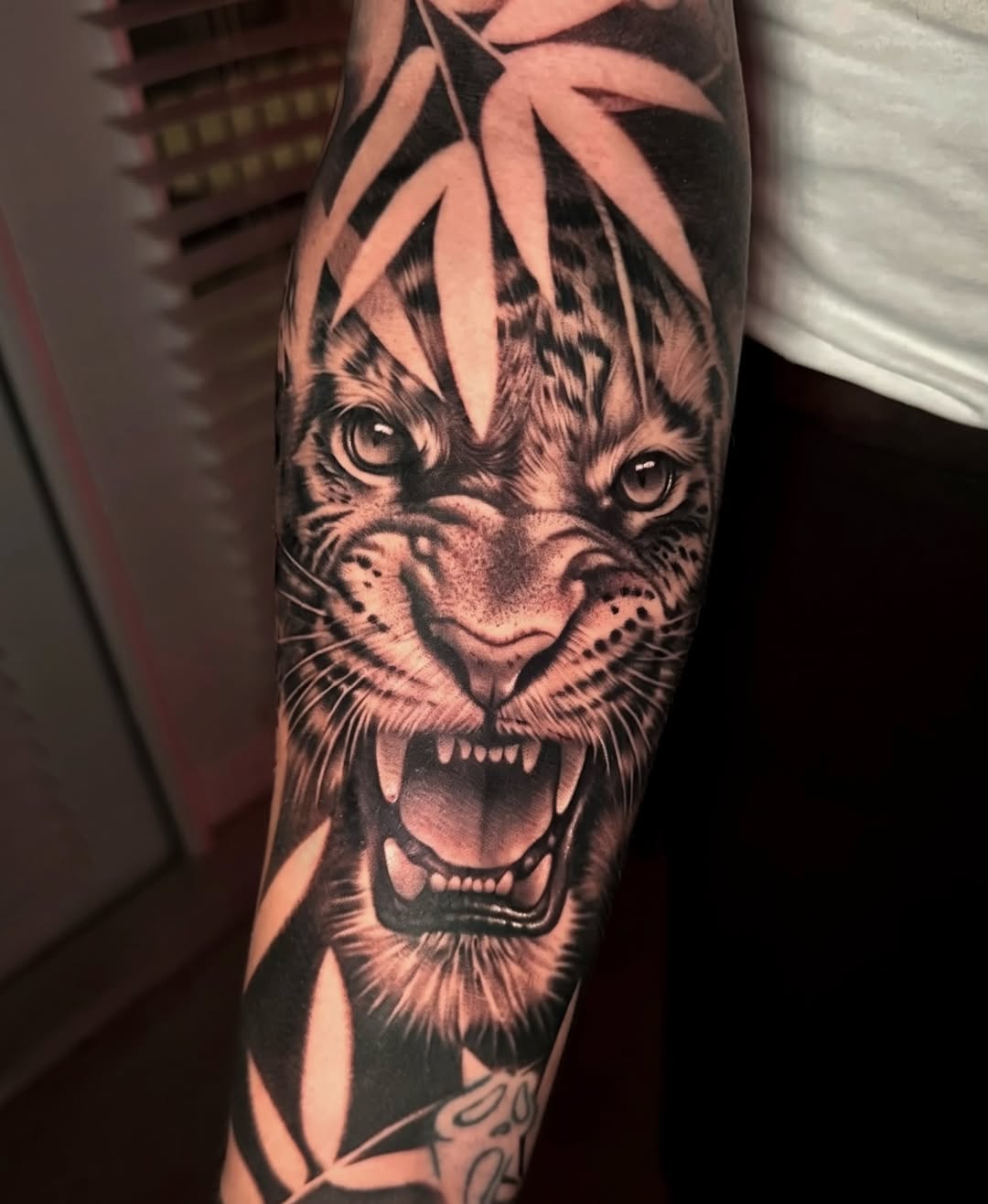 Tattoo by @anareyestattoos โ realism, black_and_grey
