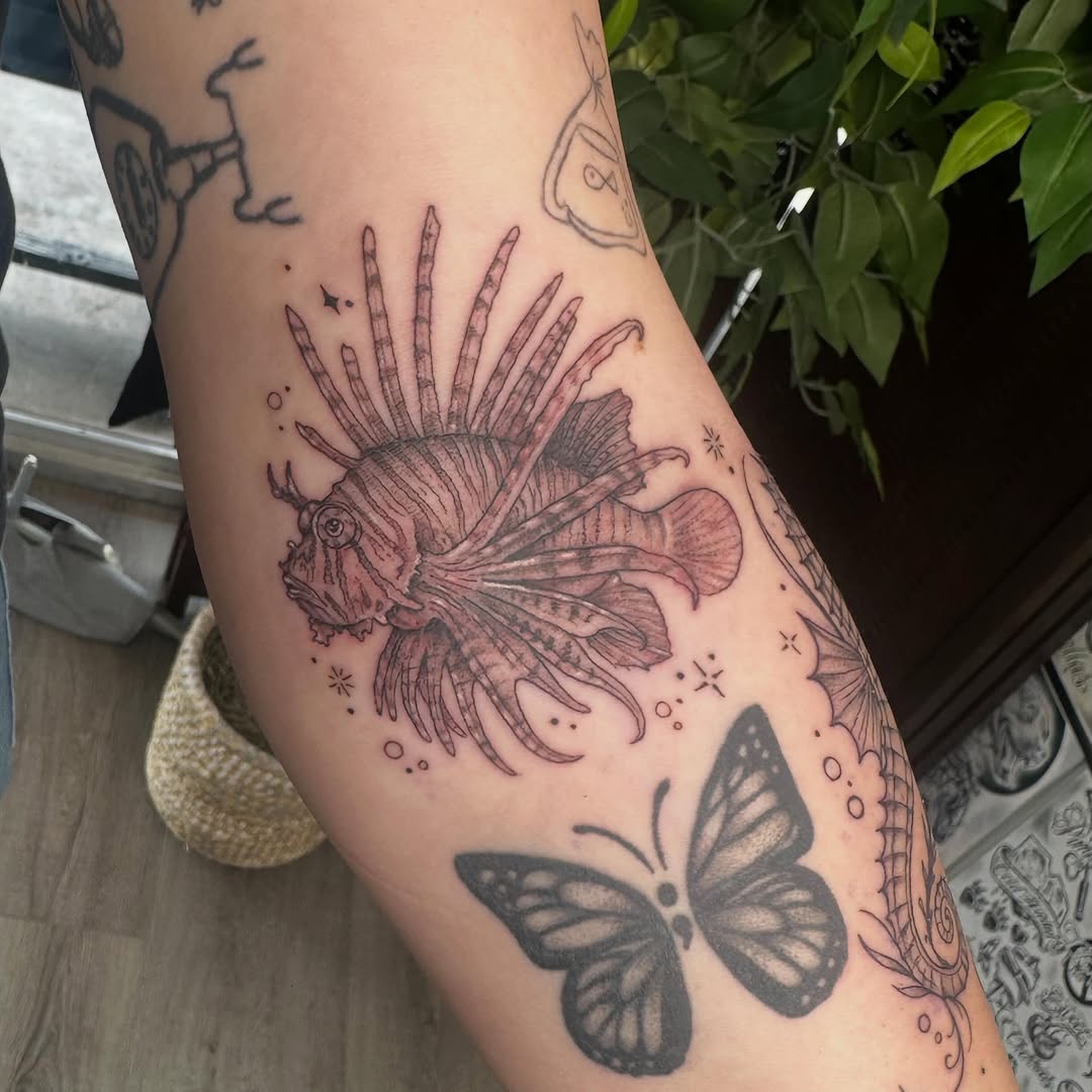 Tattoo by @inkbyhailey — fine_line, black_and_grey