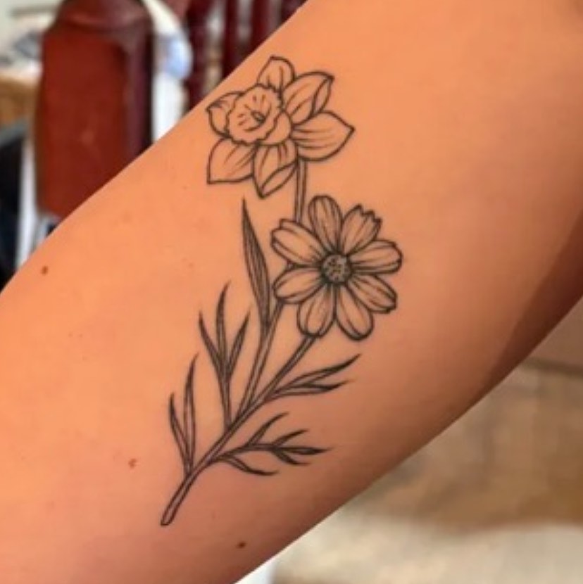 Tattoo by @mamaearthtone — fine_line
