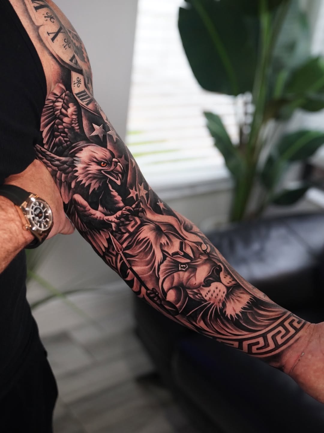 Japanese tattoo on the forearm by Artem Kunakuzin