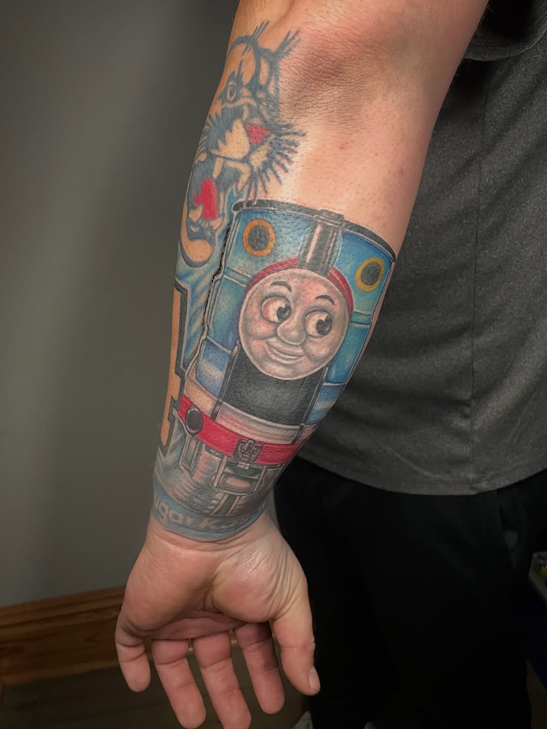 Tattoo by @inkbyhannah โ new_school