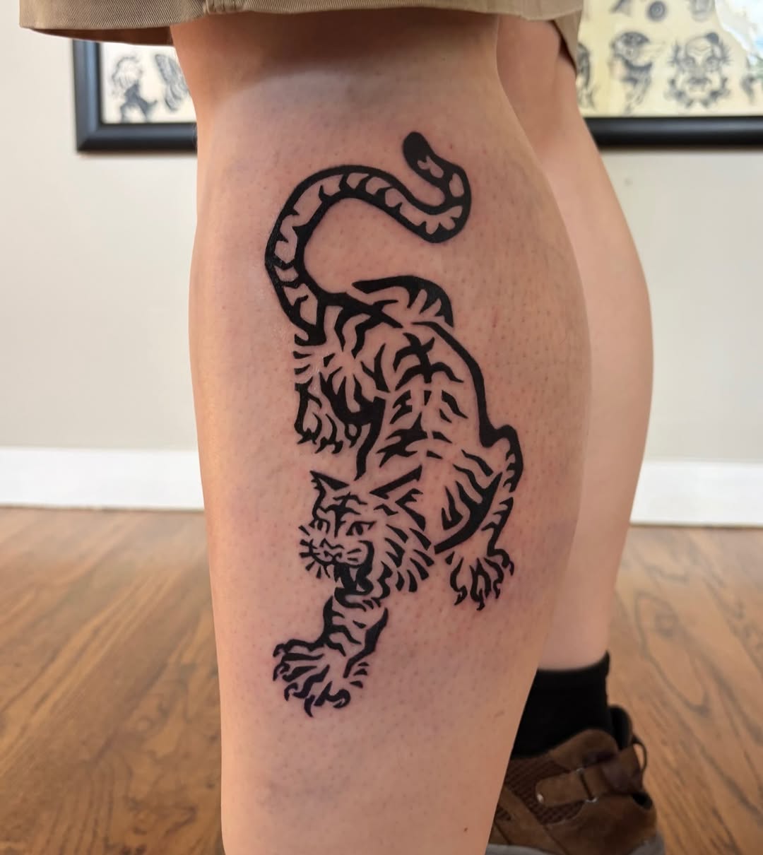 Tiger realism tattoo on the thigh by M