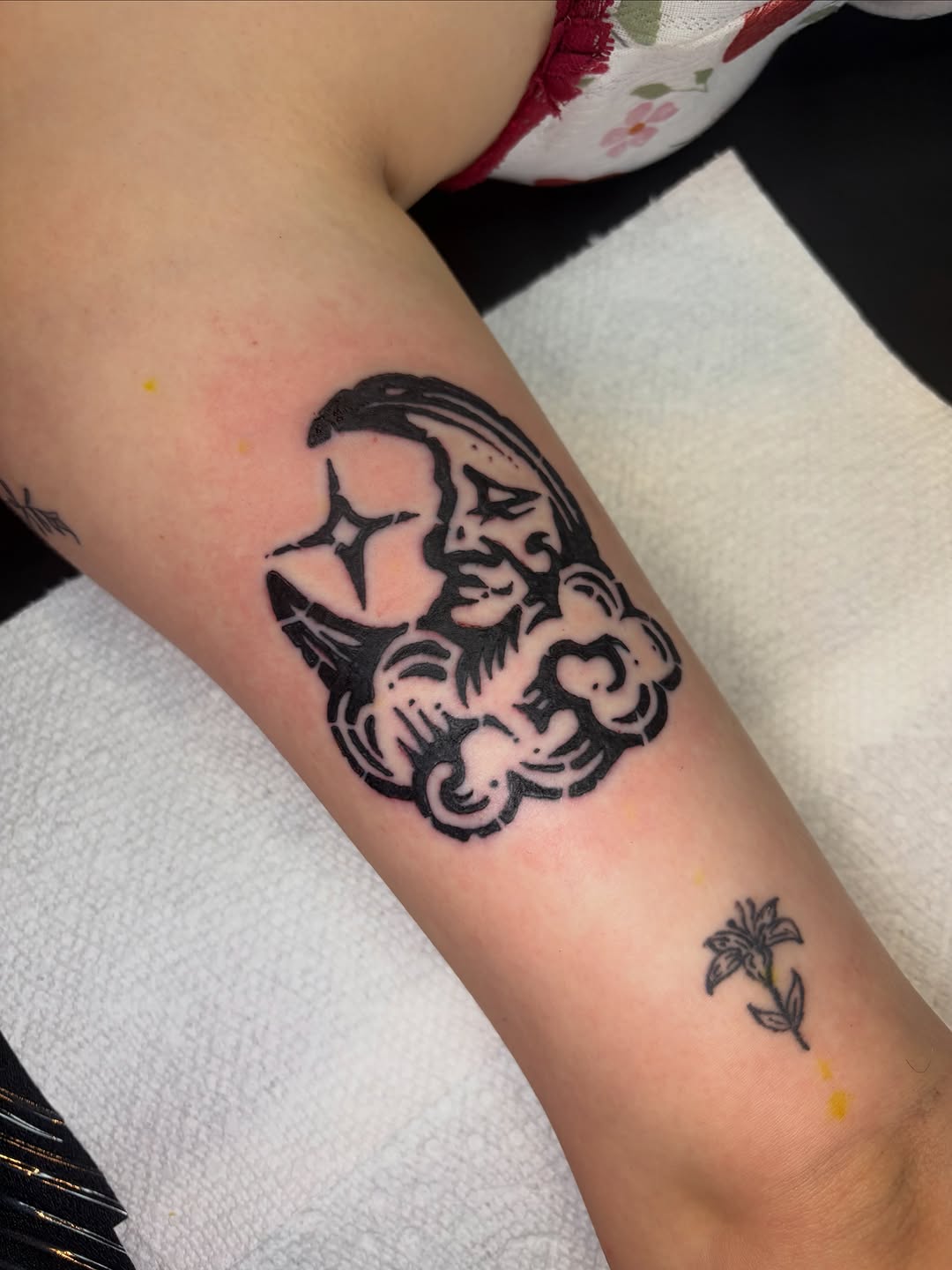 Tattoo by @calencopelandtattoo — blackwork