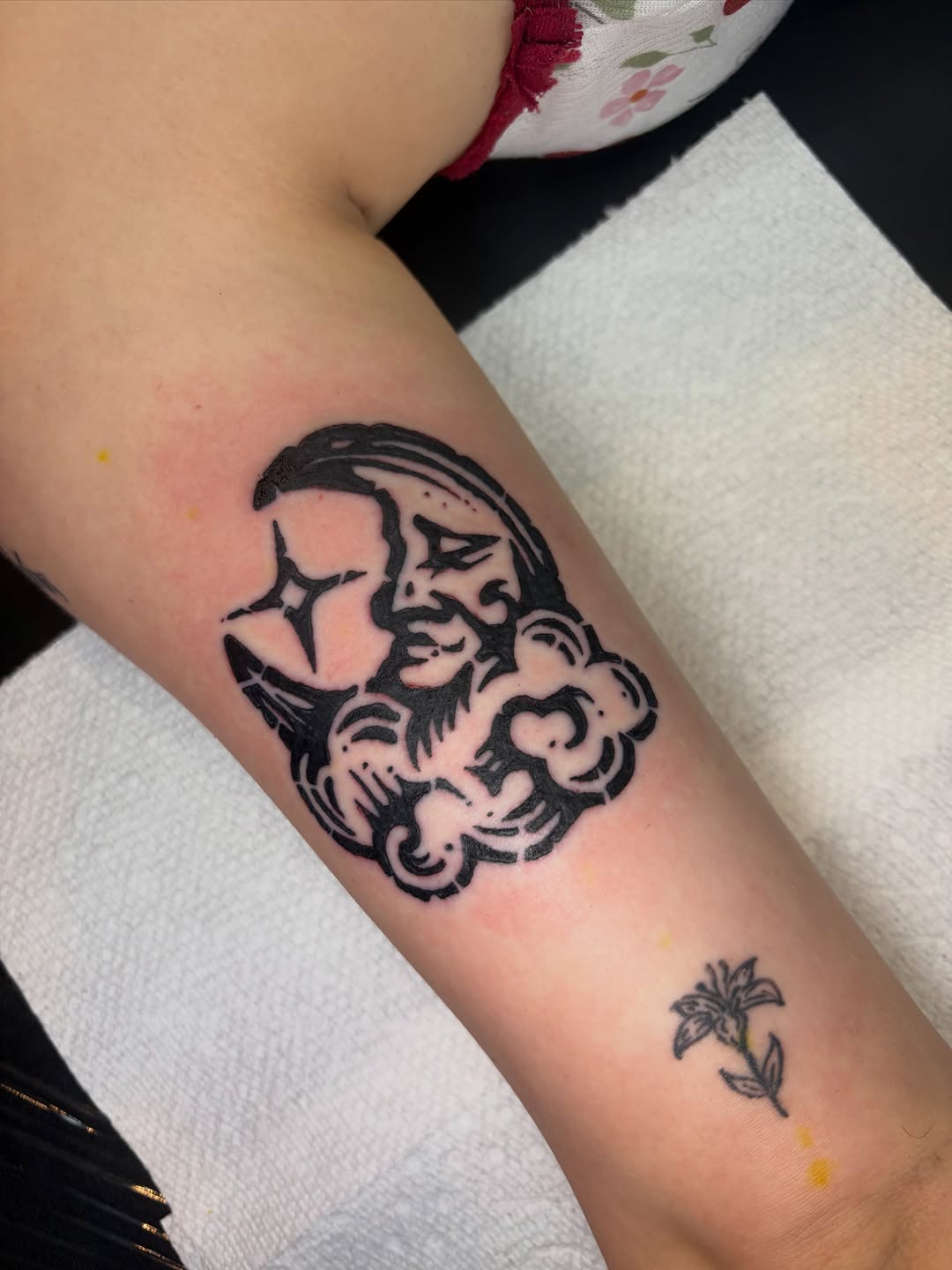 Tattoo by @calencopelandtattoo — blackwork, black_and_grey