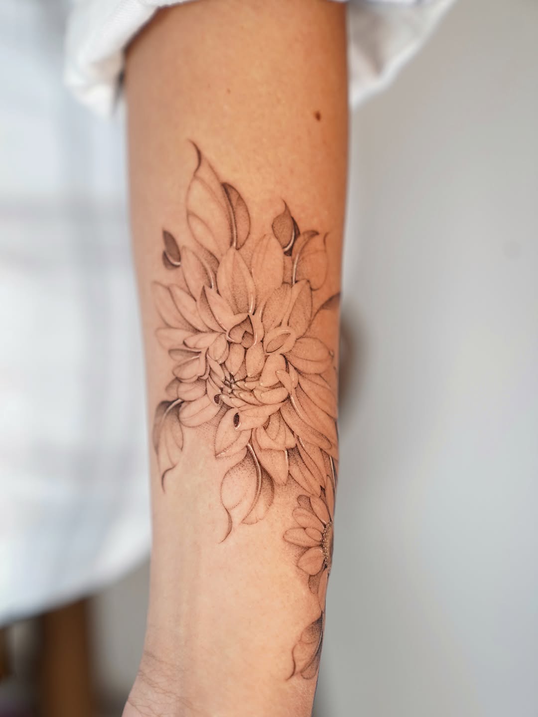 Tattoo by @belfernandezink — fine_line, dotwork