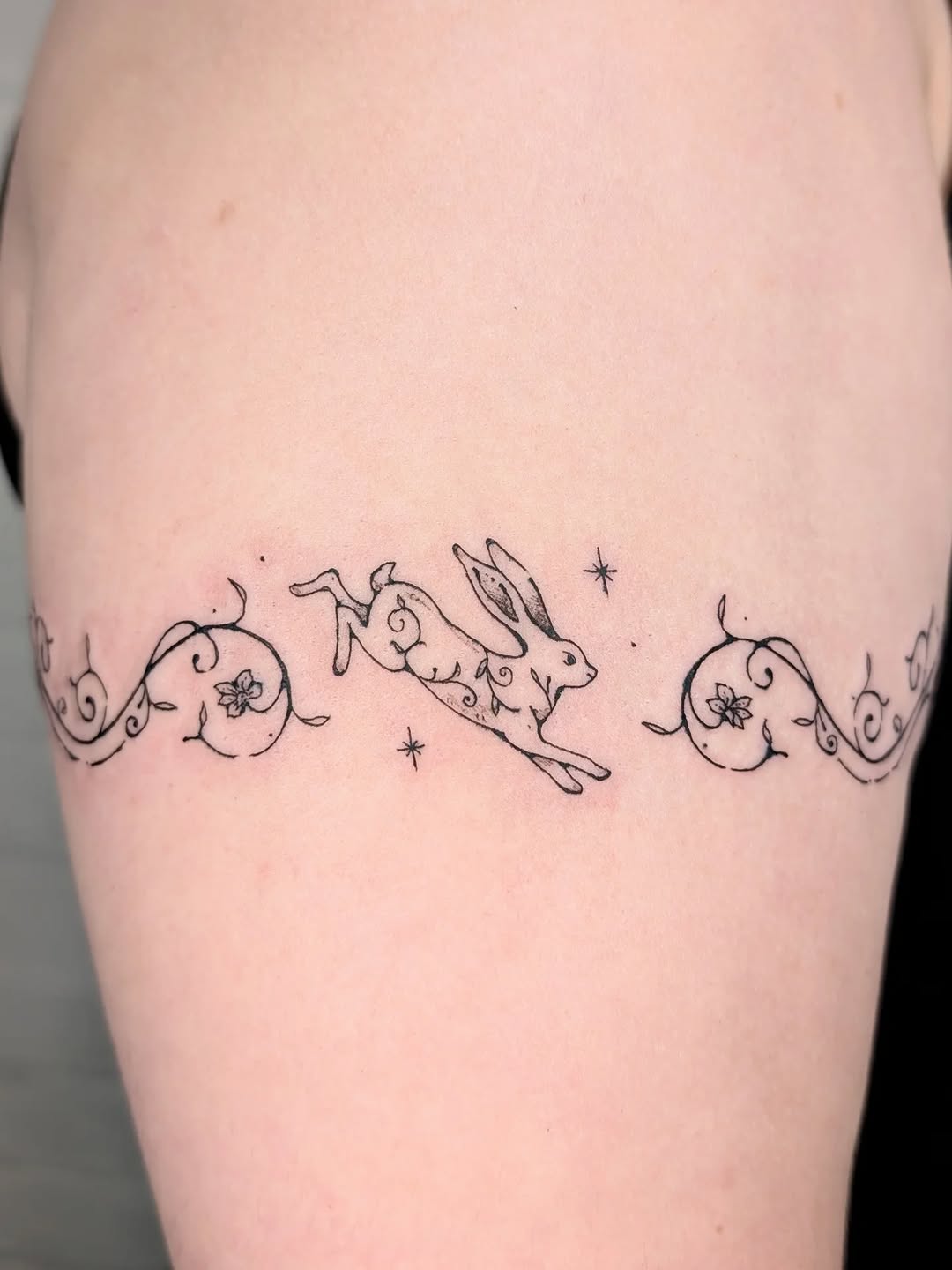 Tattoo by @milagujastattoo — fine_line, illustrative