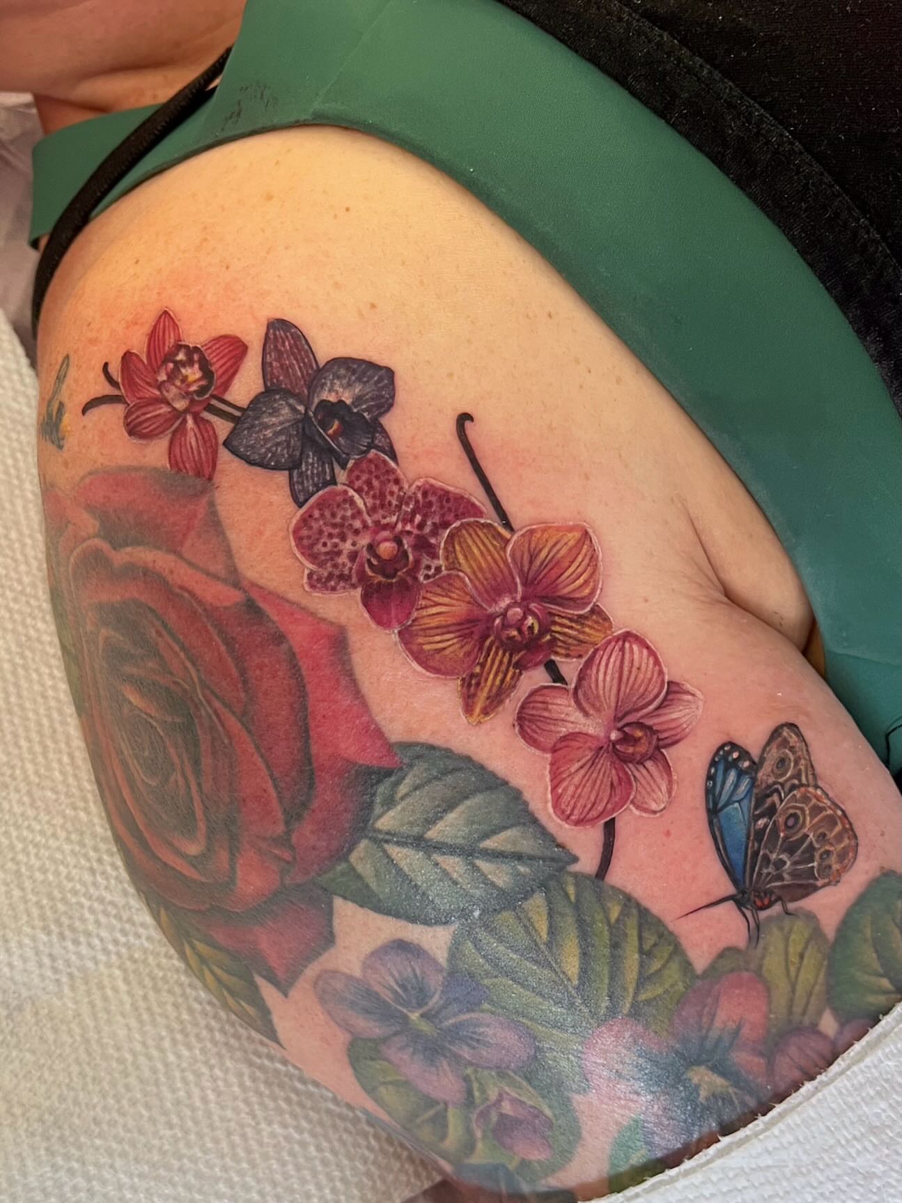 Tattoo by @taratimoon — realism